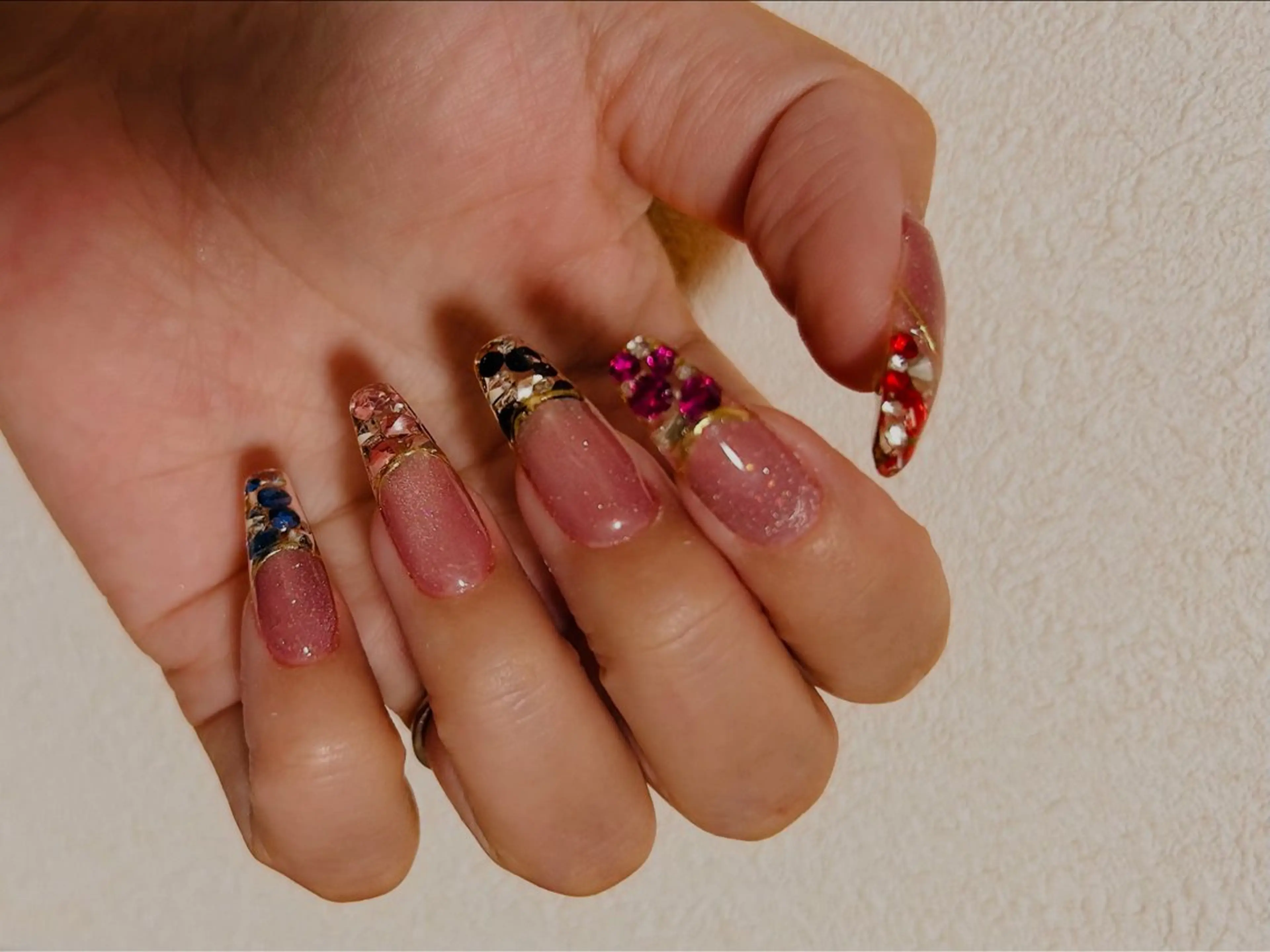 ネイル クリアネイル フレンチネイル ストーンネイル Nailsalon Dahliaのネイルデザイン