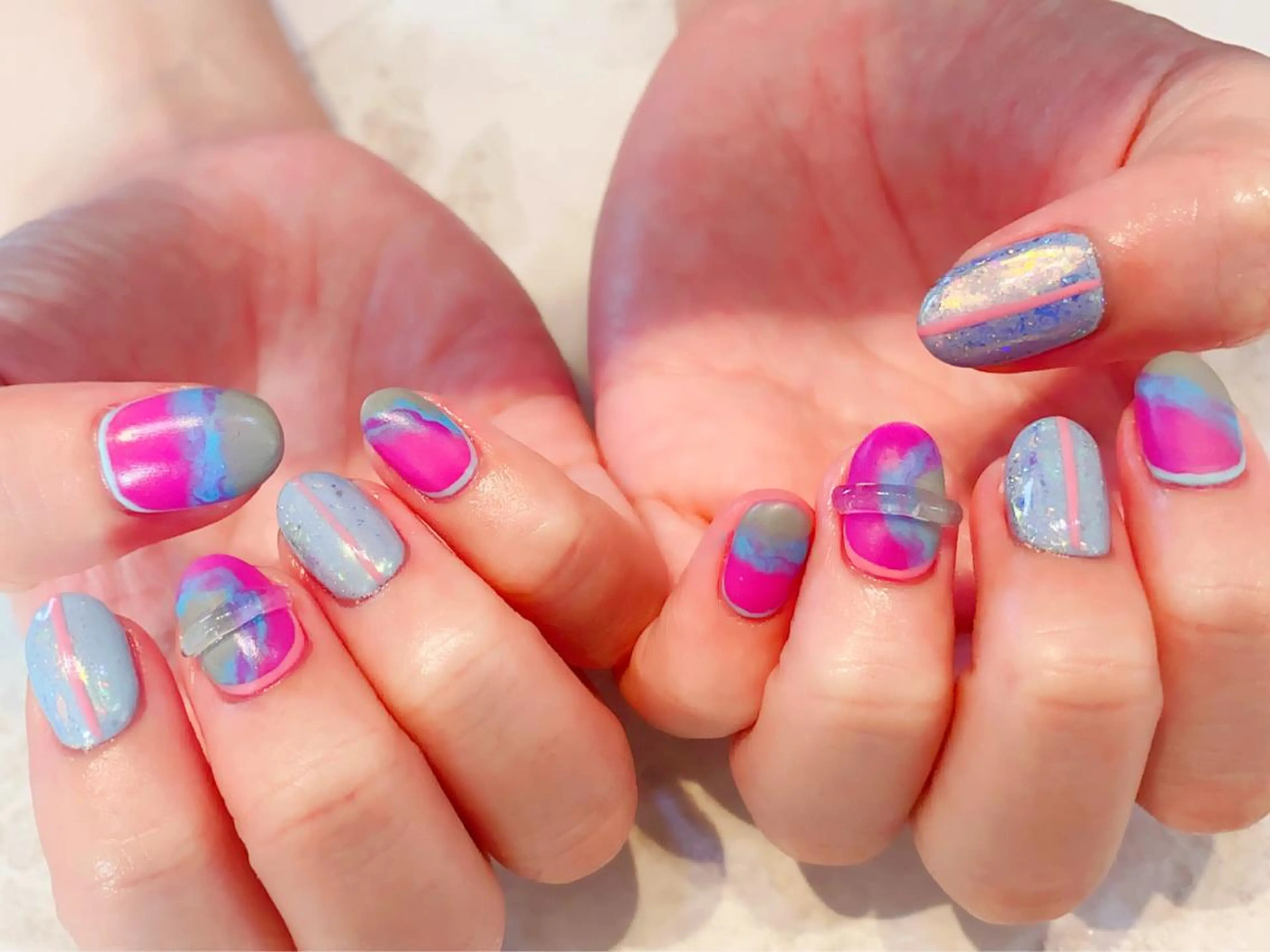 ショート ハンドネイル NAILSALON 🍔Timna🍟のネイルデザイン