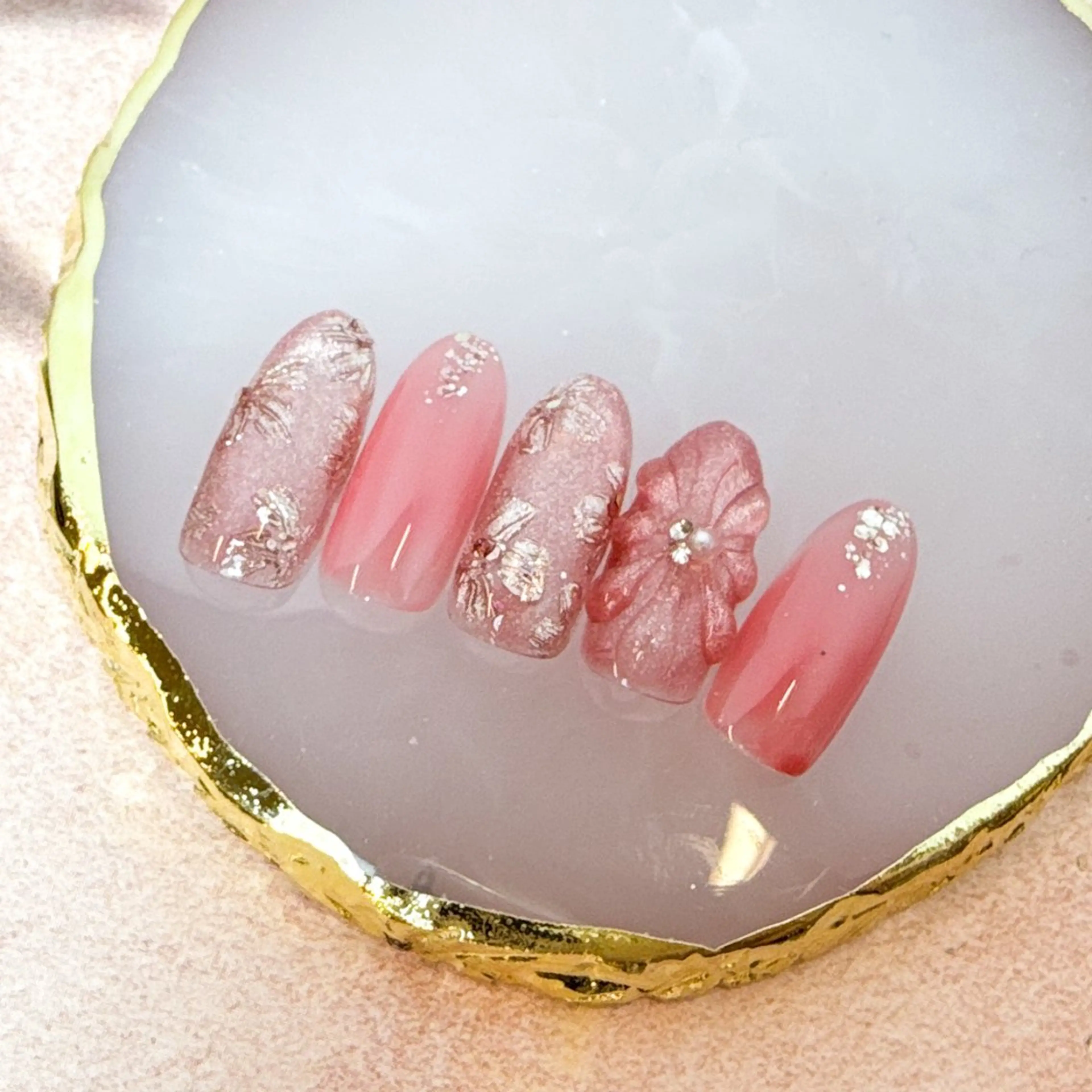 ネイル アートネイル フラッシュネイル フラワーネイル ジェルネイル ガーリー ハンドネイル Puti nailのネイルデザイン