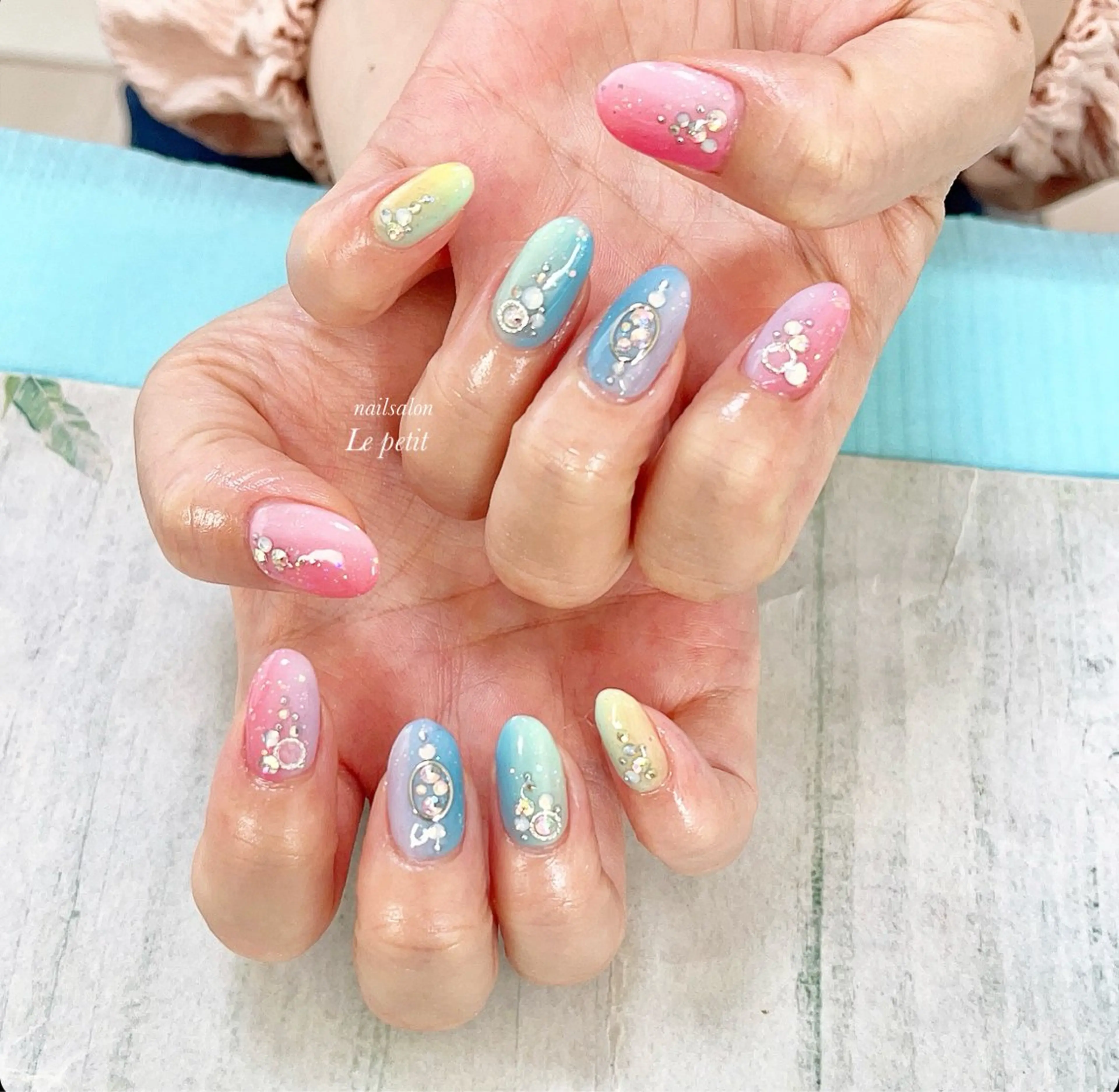 ネイル 石野 広佳のネイルデザイン