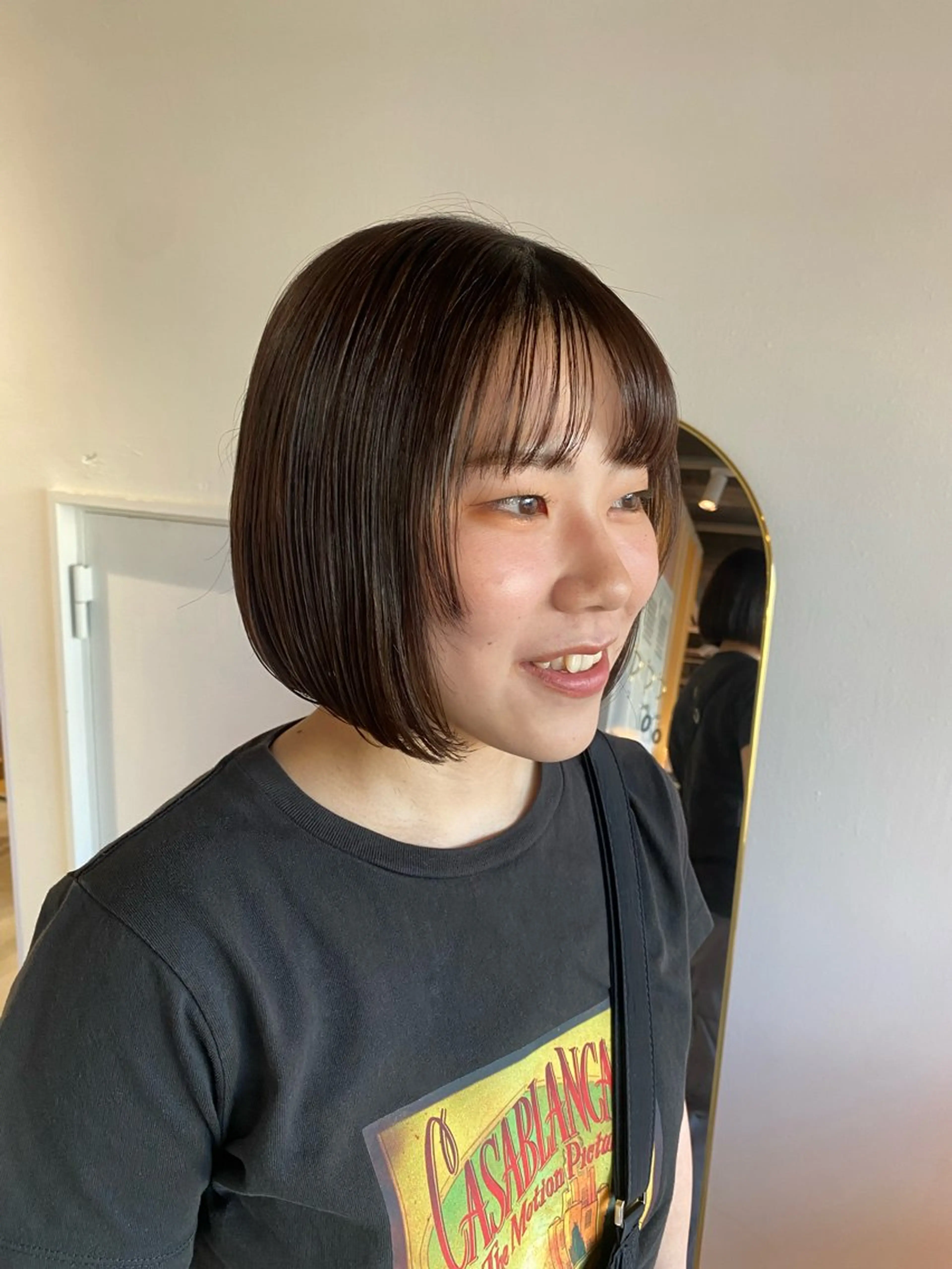 ショート カラー ベージュカラー ボブ 永縄 結花のヘアスタイル
