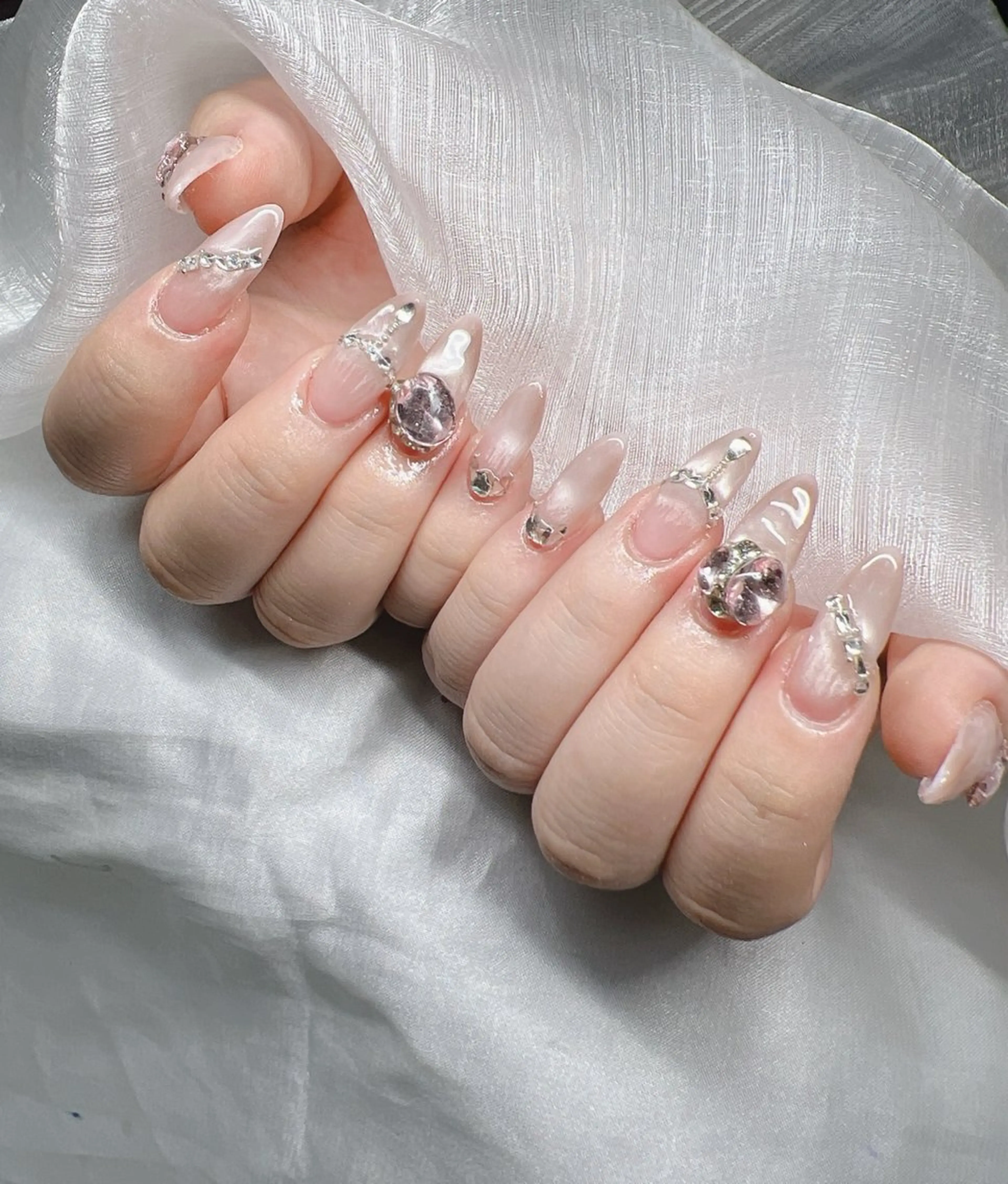 ネイル ハンドネイル Lee Nailsのネイルデザイン