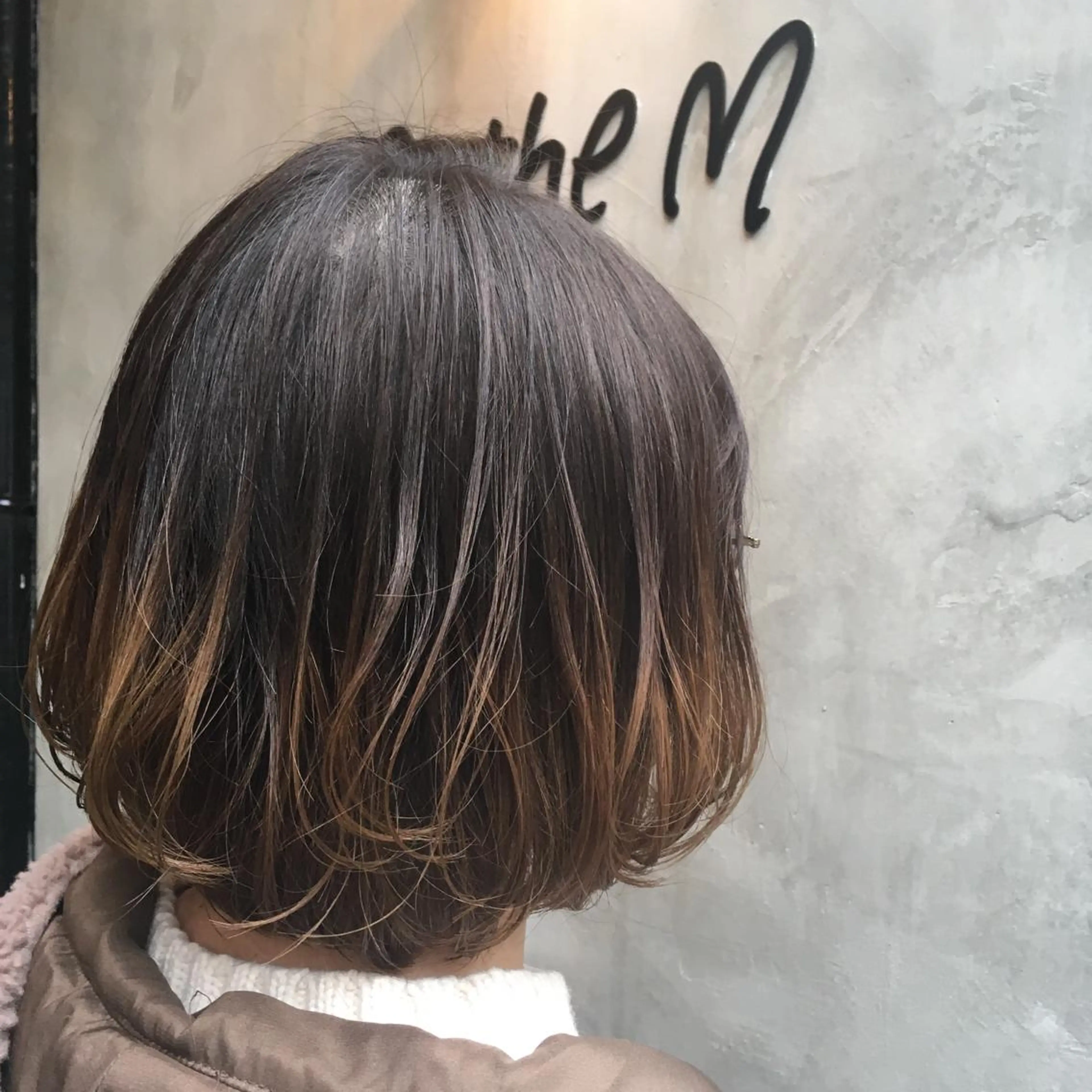 ミディアム カラー RINA🧤 デザインとボブのヘアスタイル