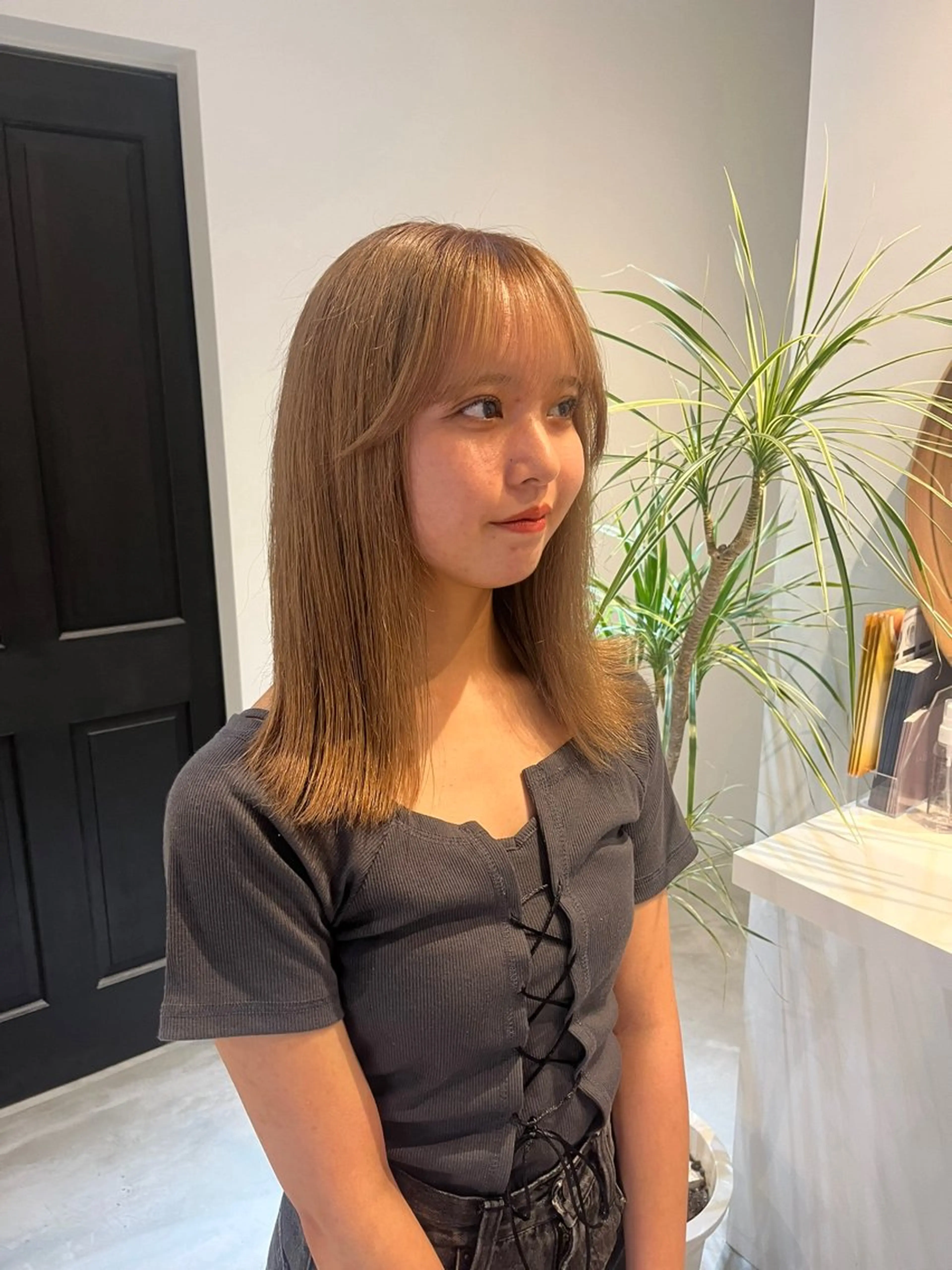 前髪 顔周りカット✂️✨️の写真