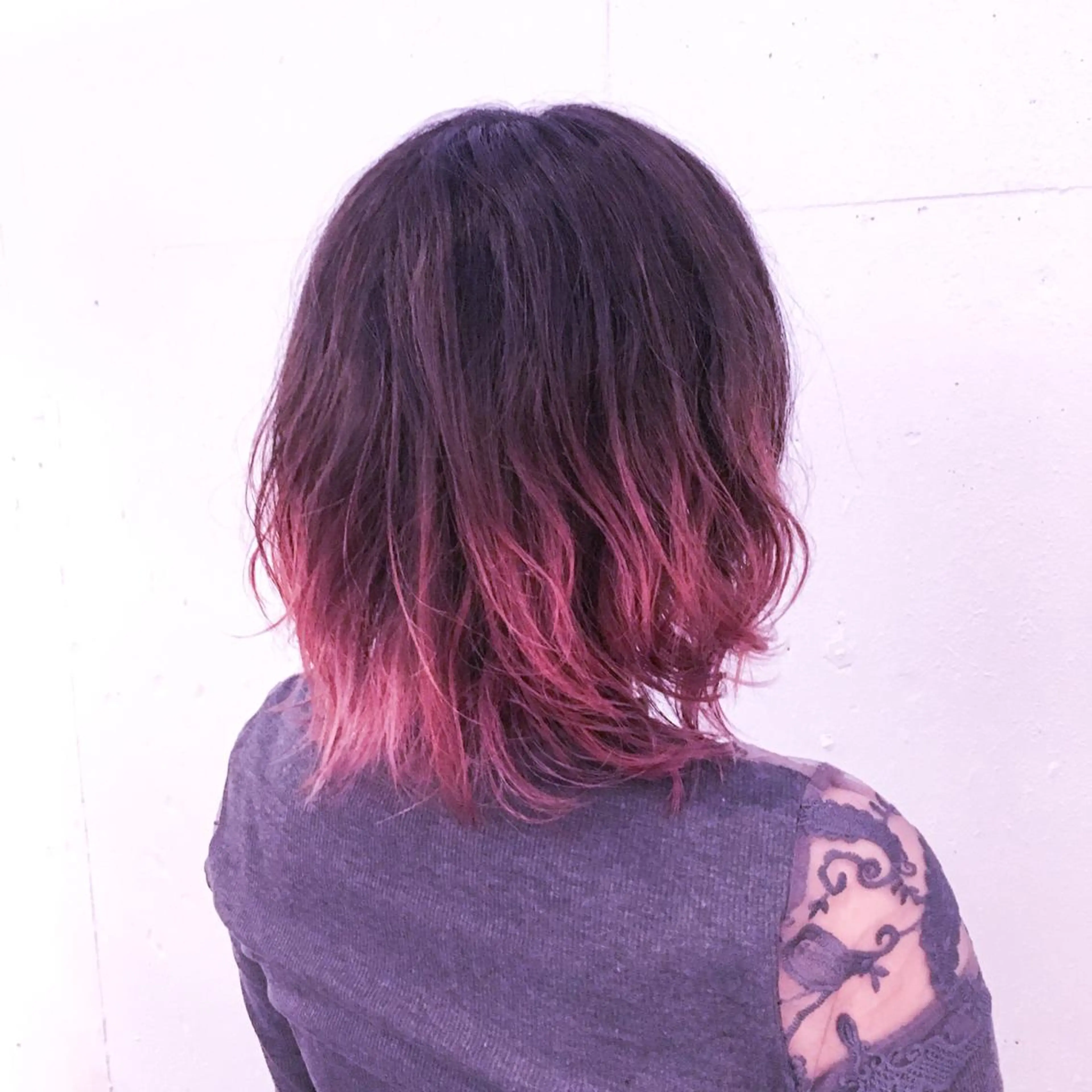 ミディアム カラー パーマ グラデーションカラー ピンクカラー ヘアカラー トミタ アツシのヘアスタイル