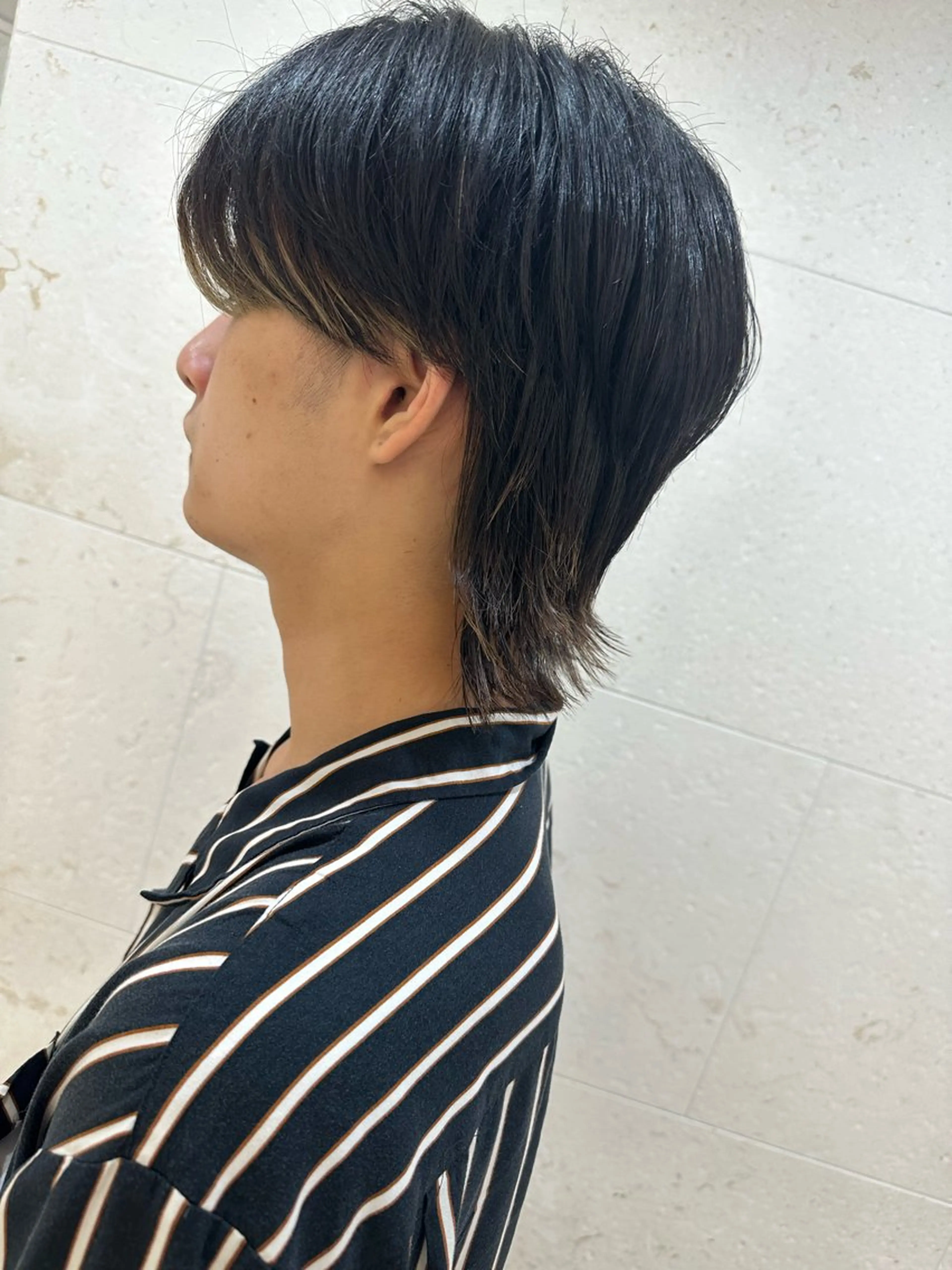 ミディアム メンズ レイヤーカット 安田 柚月のヘアスタイル