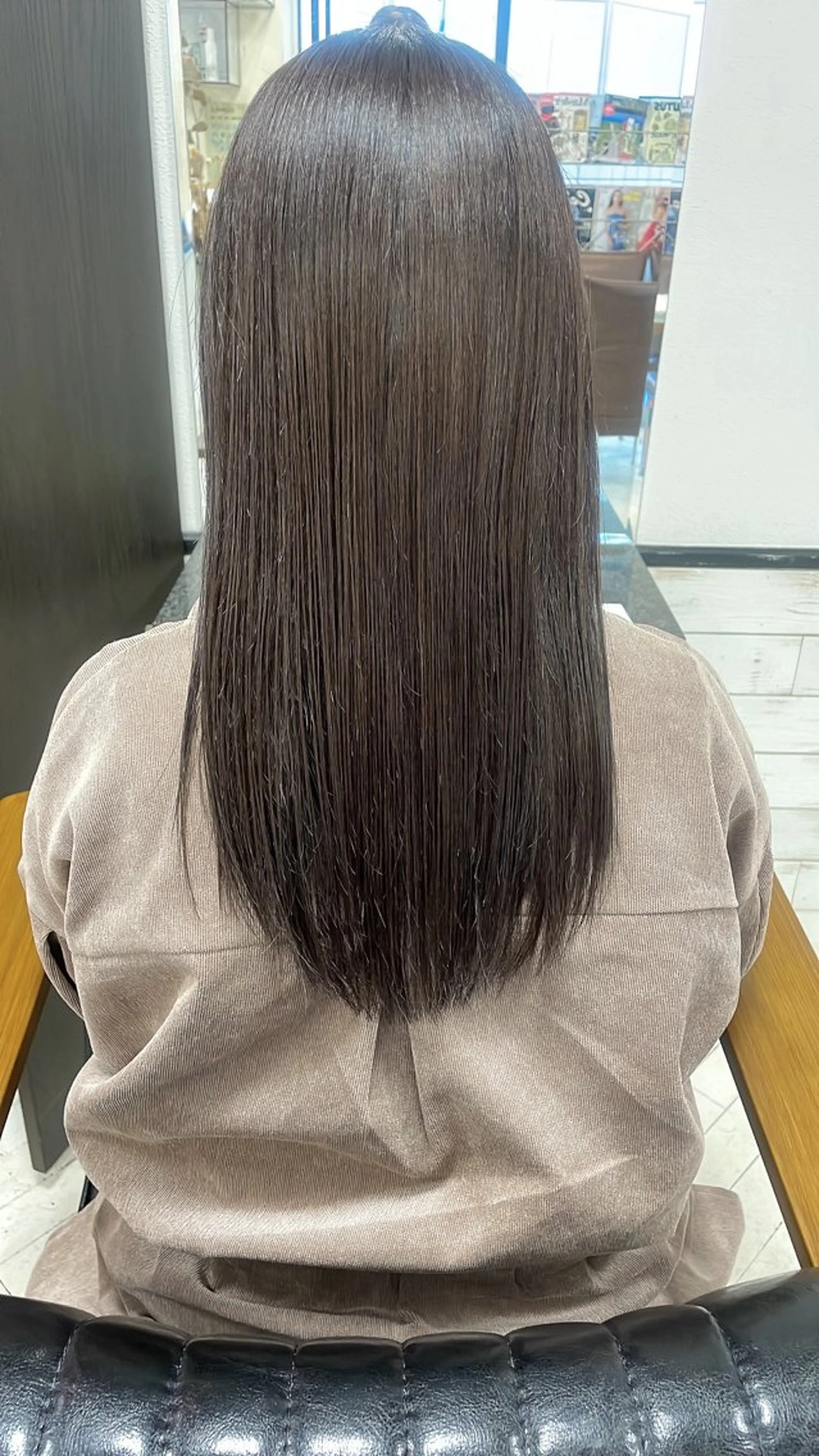 セミロング アッシュ 髪質改善 【ヌーベルバレ】 ゆきみのヘアスタイル