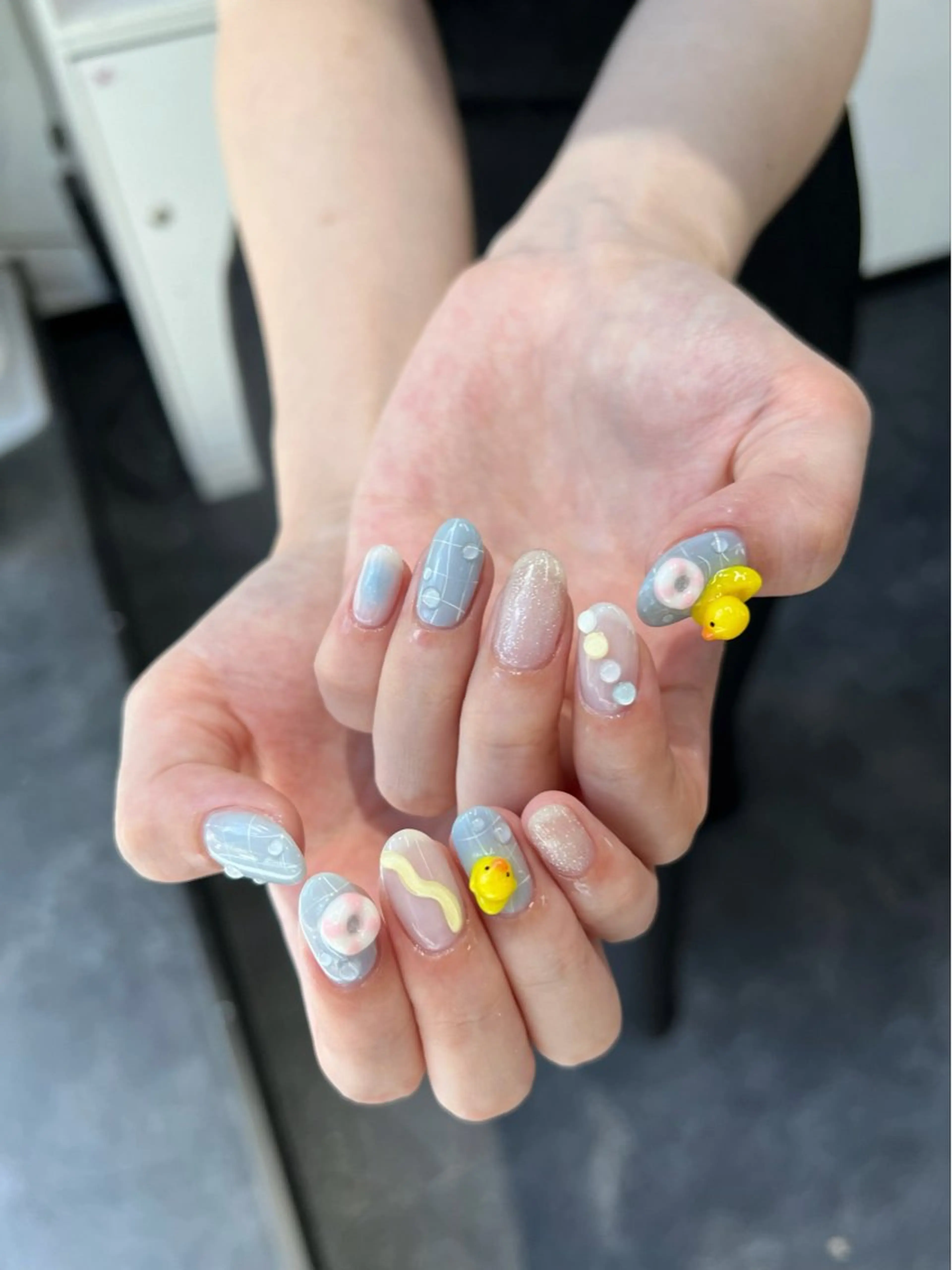 ネイル 水色 夏ネイル ハンドネイル フットネイル GRANDE大須 栄/店長 aki🌙のネイルデザイン