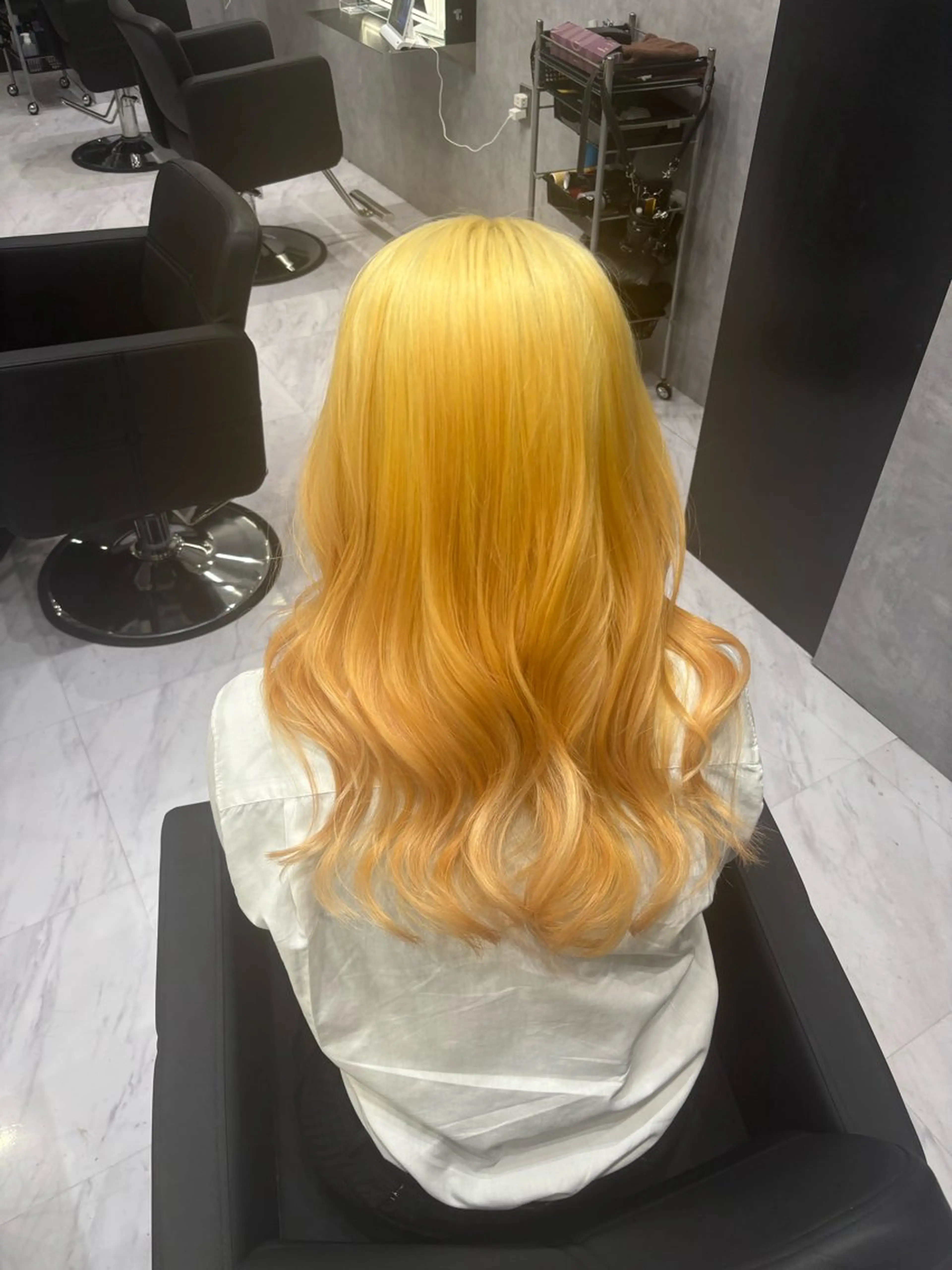 ミディアム カラー 山田 瑛司のヘアスタイル