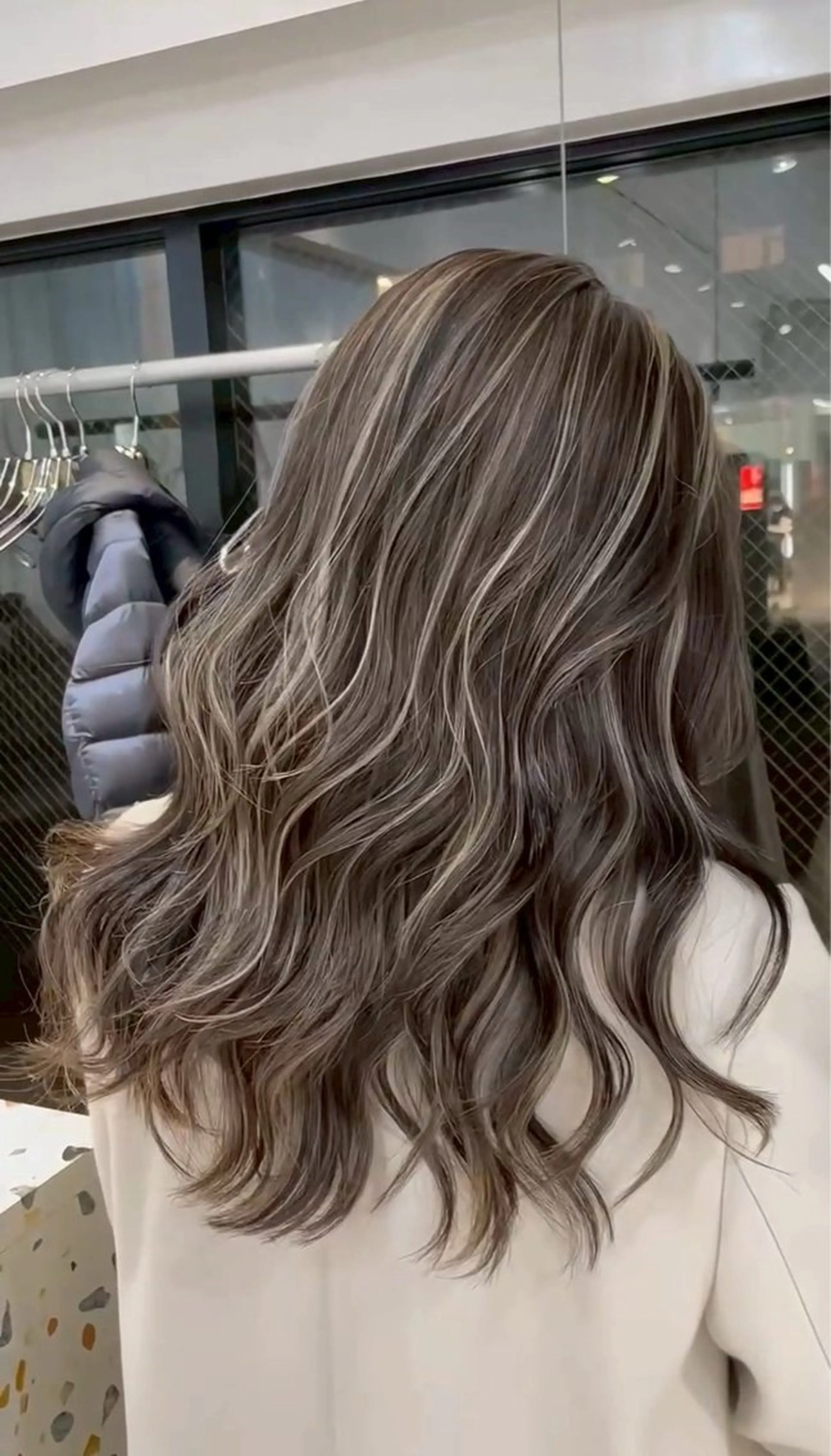 ロング 韓国風ヘア ヘアカラー onyx所属・表参道/ハイライト・ バレイヤージュのヘアスタイル