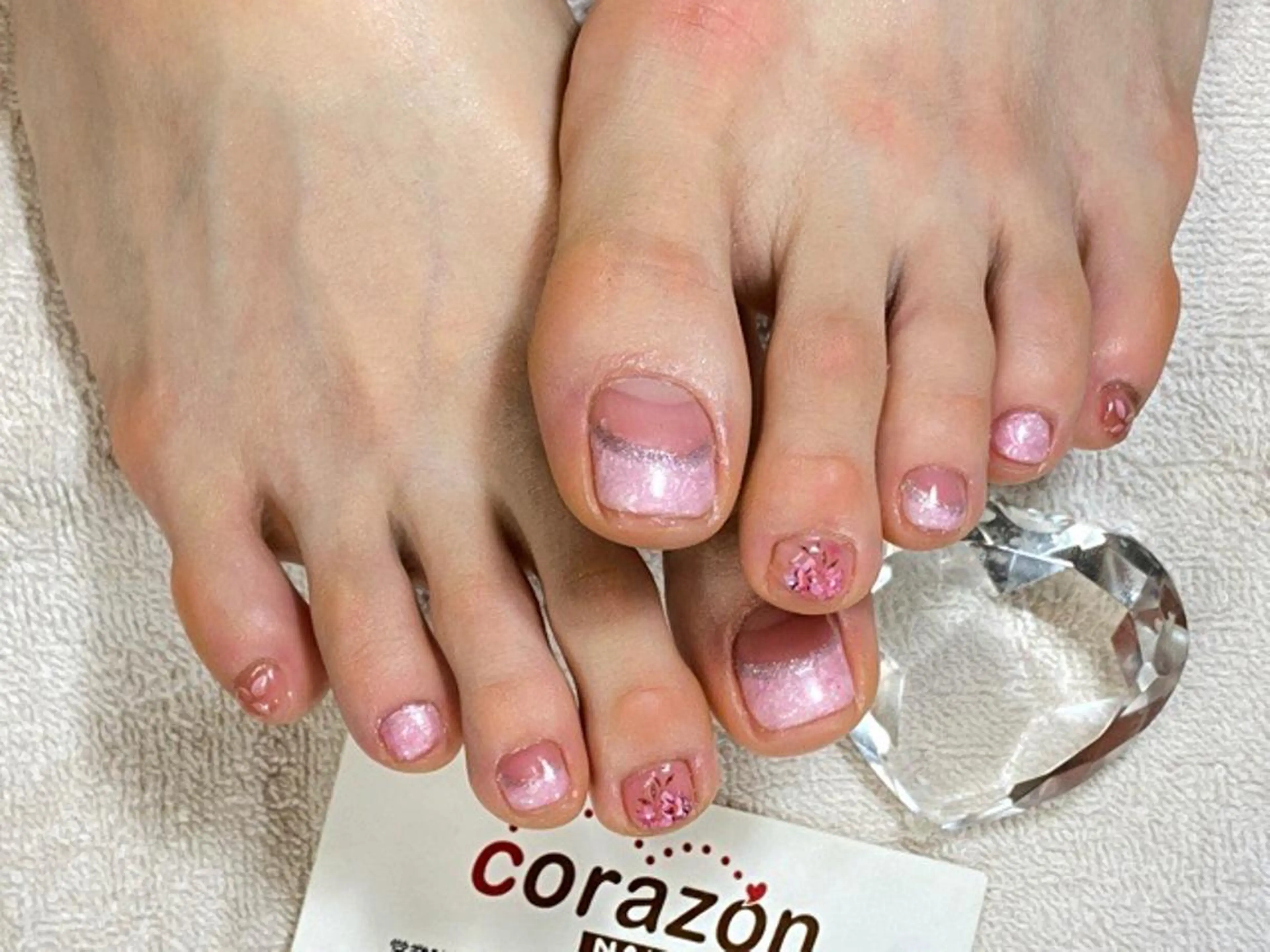 ネイル フラワーネイル フットネイル ピンク フットネイル corazon所属・ネイリスト aicoのネイルデザイン