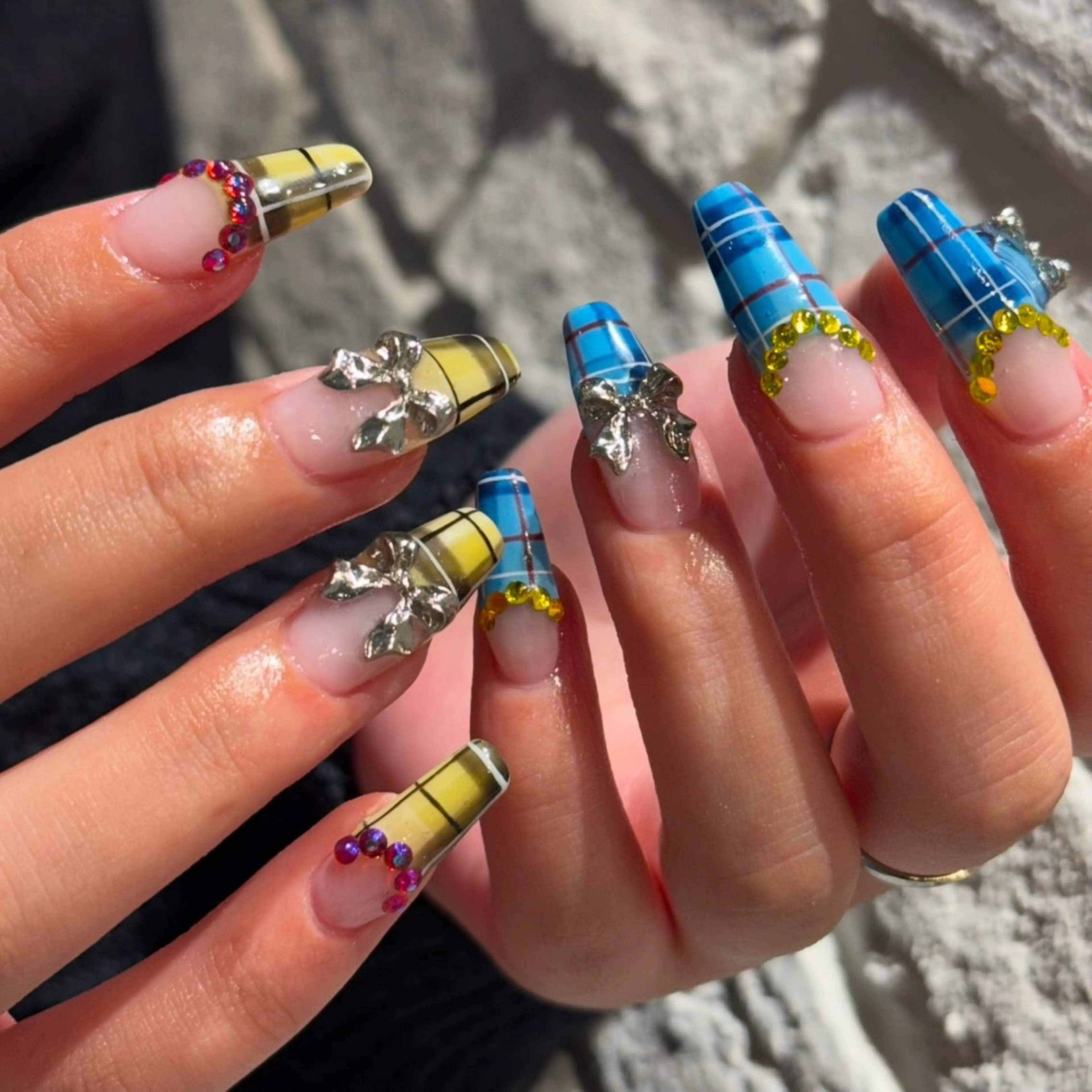 ロング m kaori𓃟のネイルデザイン