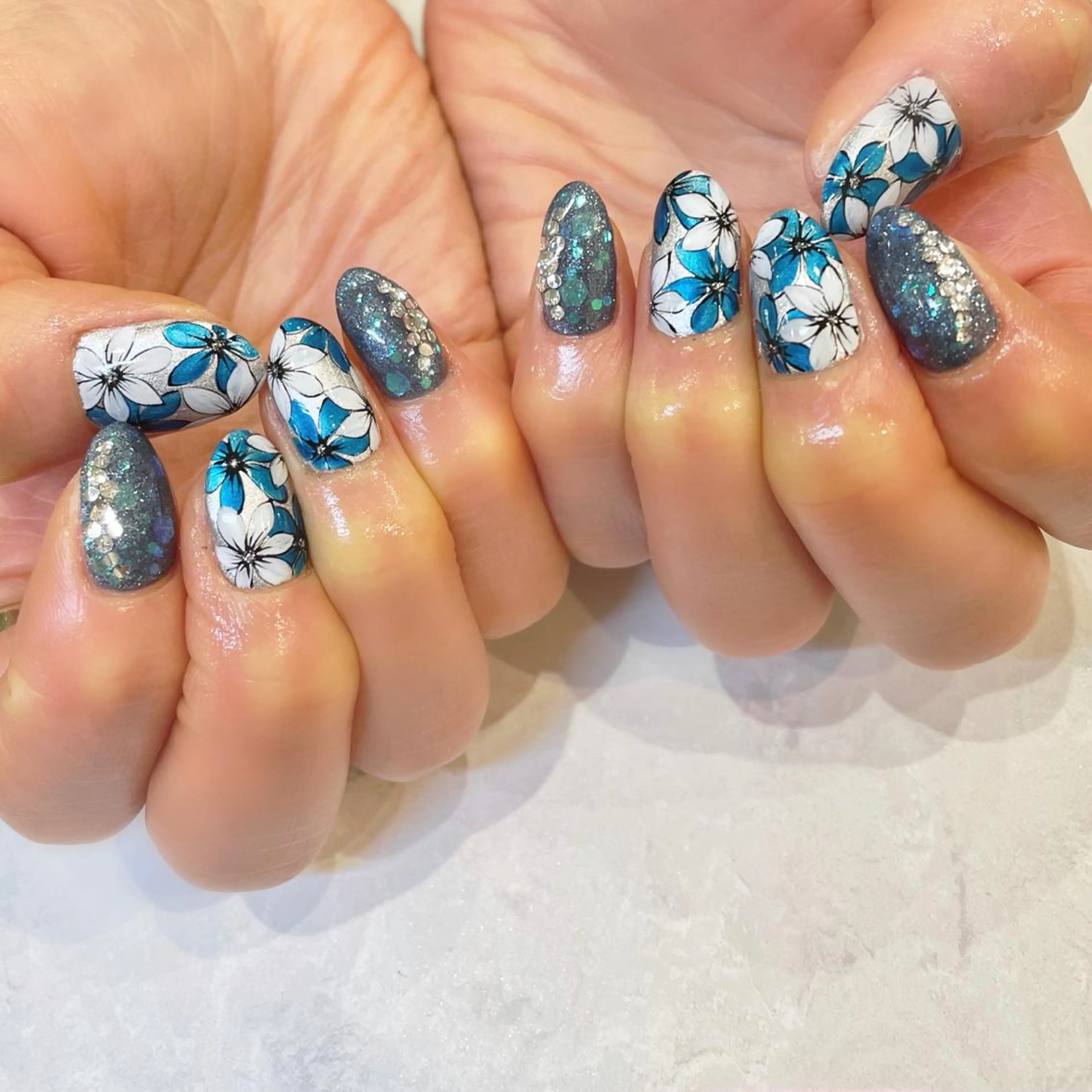 ネイル ハンドネイル share salon bt所属・salon bt SAORIのネイルデザイン