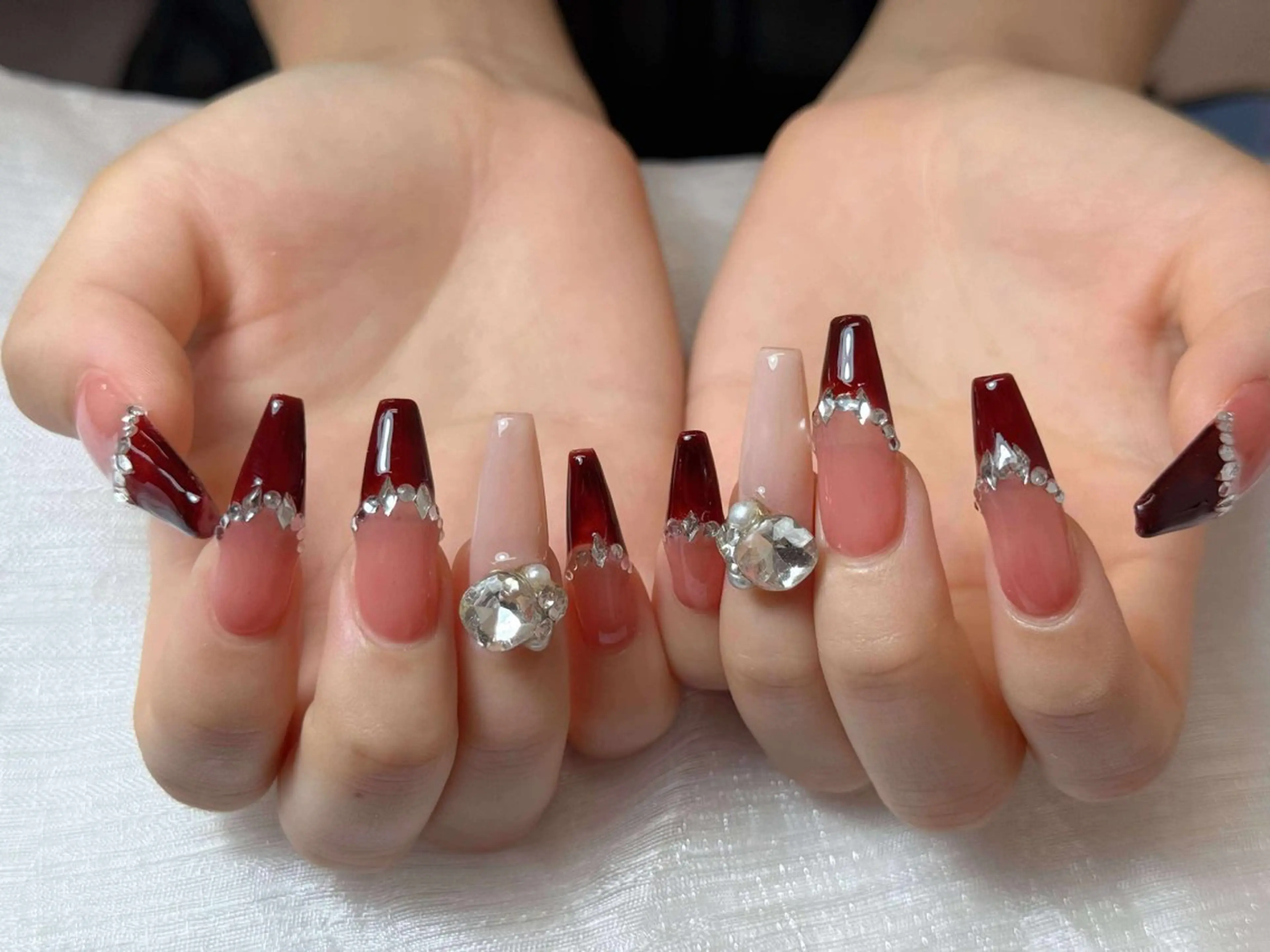 ネイル アートネイル 成人式 ジェルネイル ニュアンスネイル 夏ネイル ハンドネイル Nie Nail Shinokuboのネイルデザイン