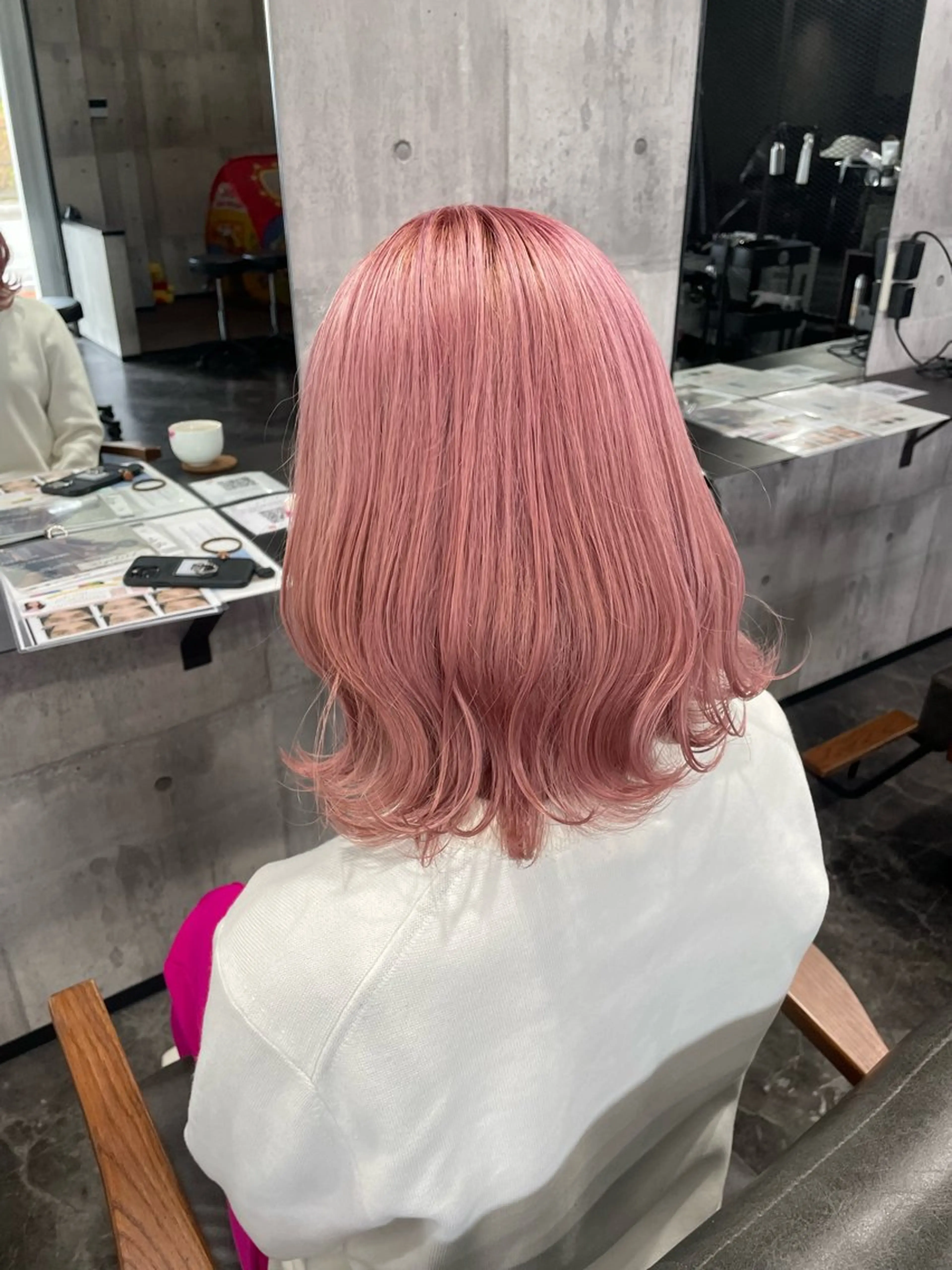 カラー ヘアカラー トリートメント REGOLITH （レゴリス）所属・山田隆成/韓国カット バレ、ハイライト得意のヘアスタイル
