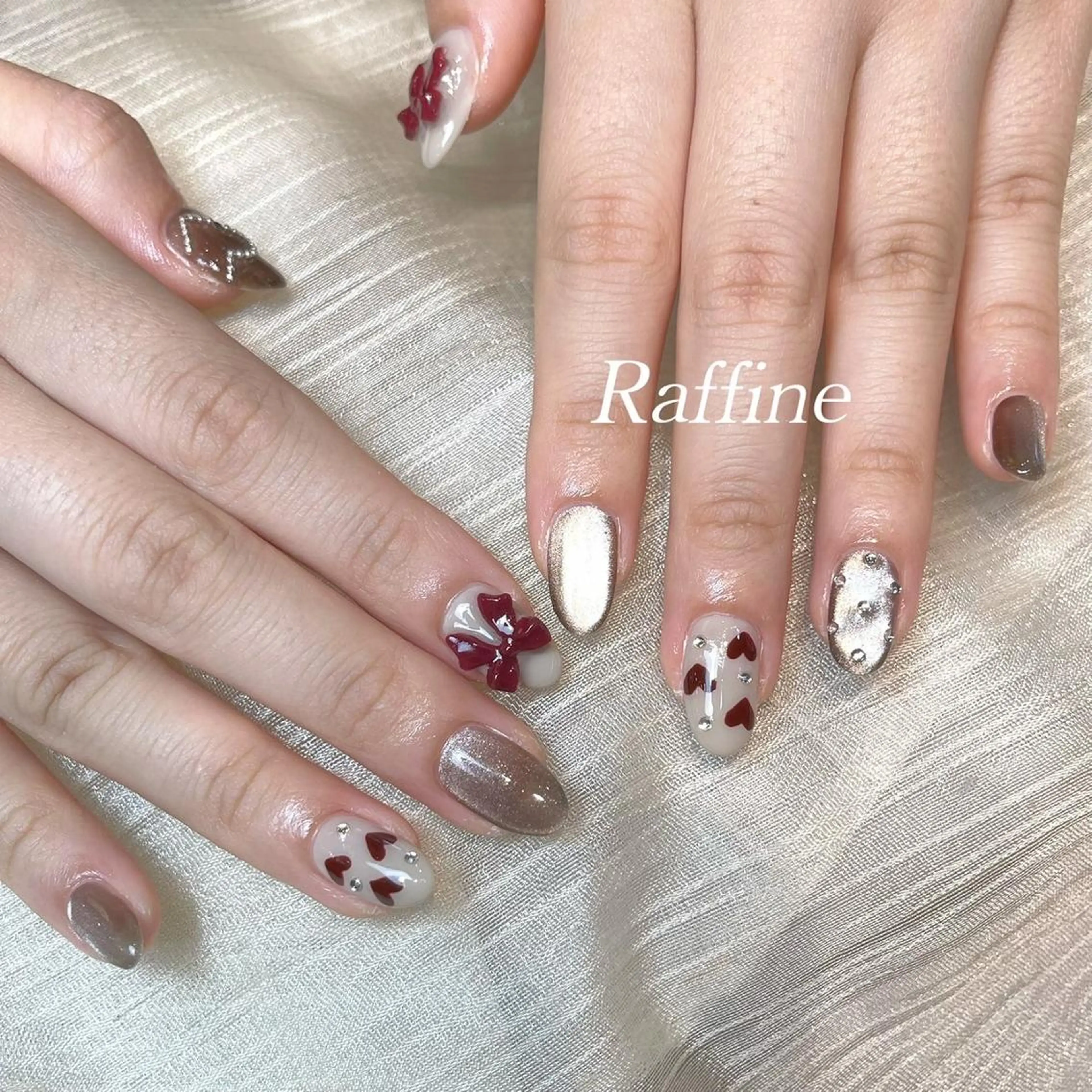 ネイル ハンドネイル RAFFINE haru🦋🩵のネイルデザイン