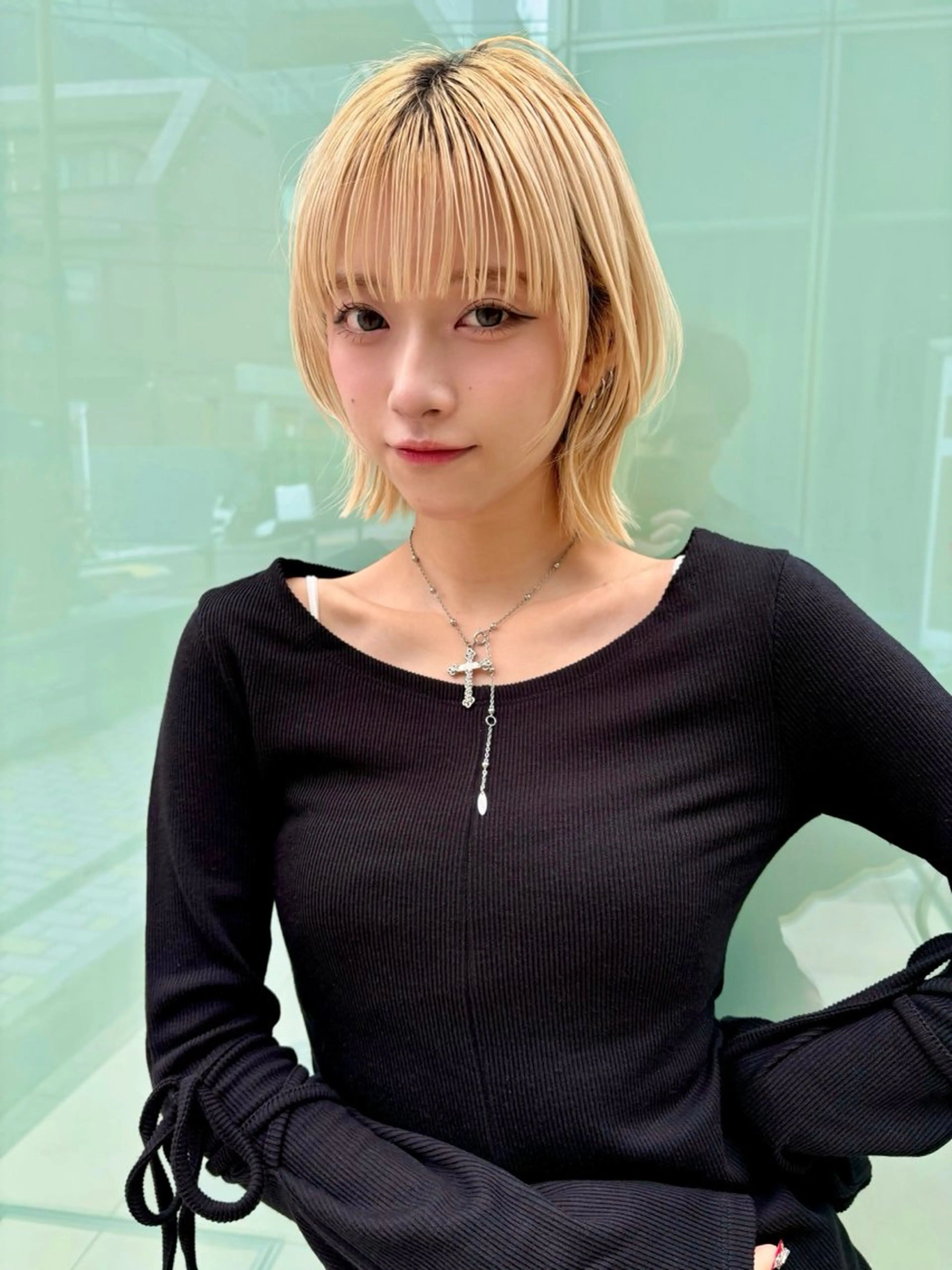 ショート カラー レイヤー/ハッシュ/ ウルフ/透明感カラーのヘアスタイル