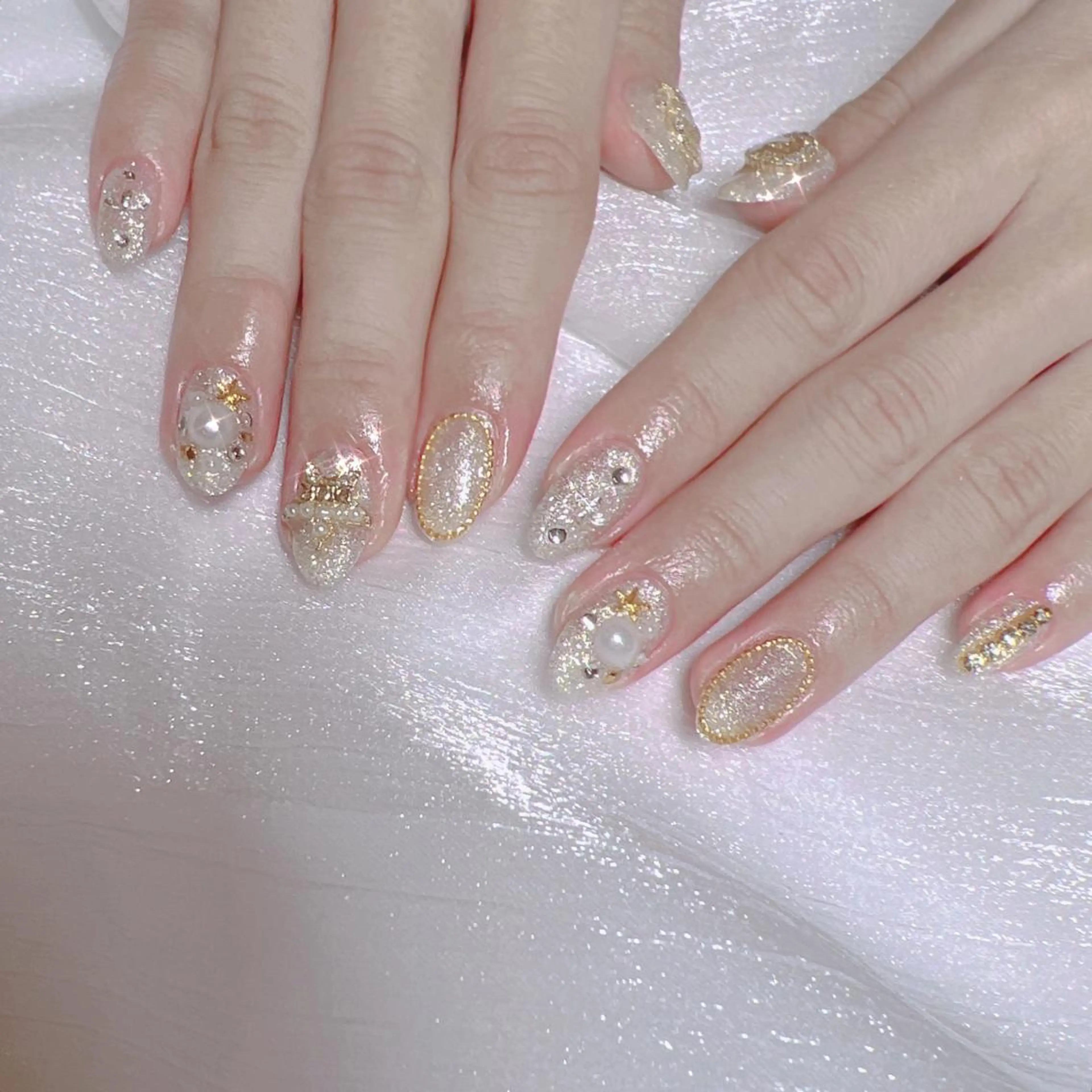 ネイル オーロラネイル フットネイル フレンチネイル ジェルネイル 韓国ネイル ハンドネイル ハンドケア 【ENサロン】 Rei🎀Nailのネイルデザイン