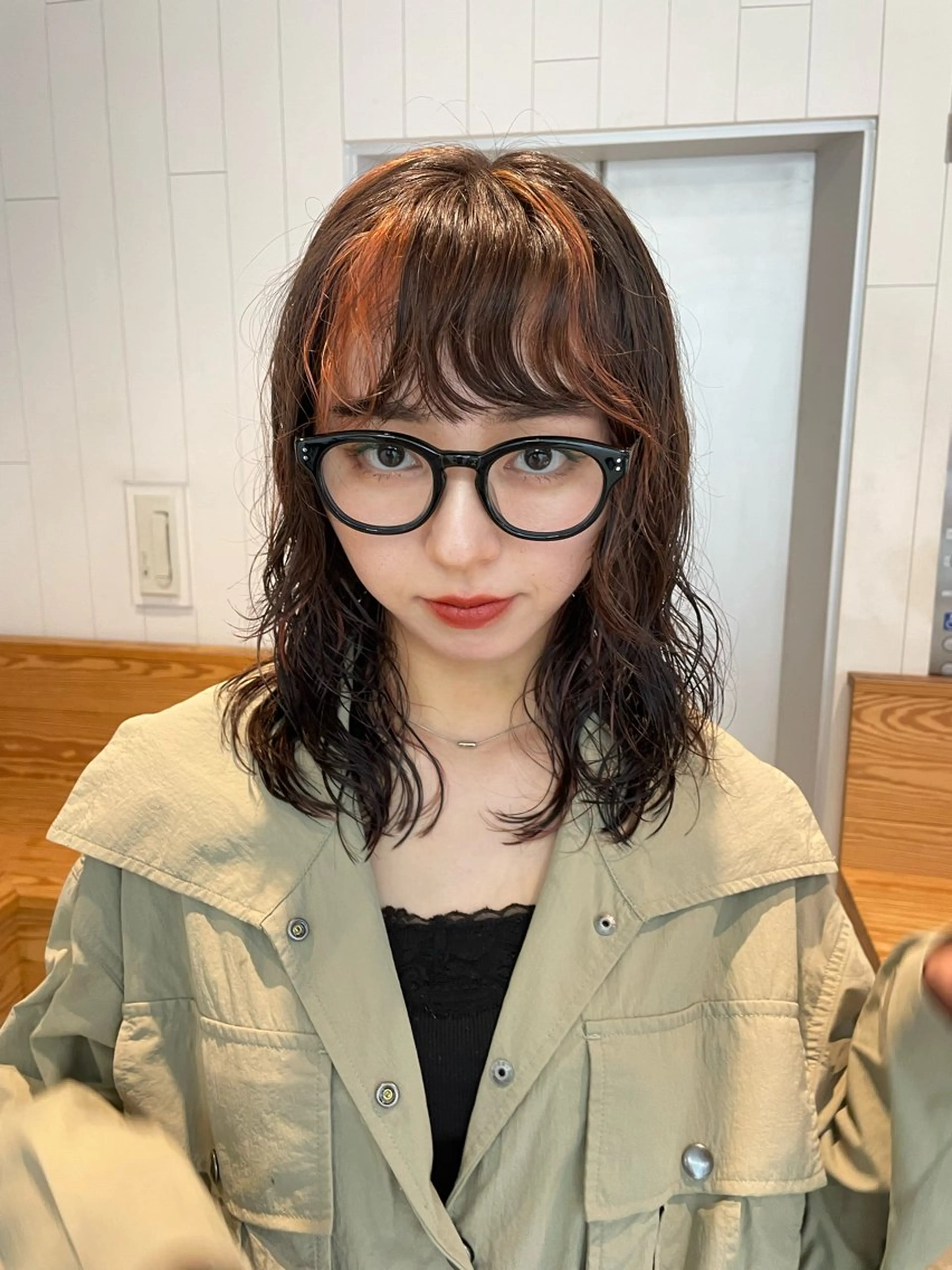 ミディアム カラー パーマ ミディアムレイヤー ミディアムパーマ レイヤーカット カット ヘアカラー パーマ トリートメント Kouta/似合わせ /パーマ/カラーのヘアスタイル