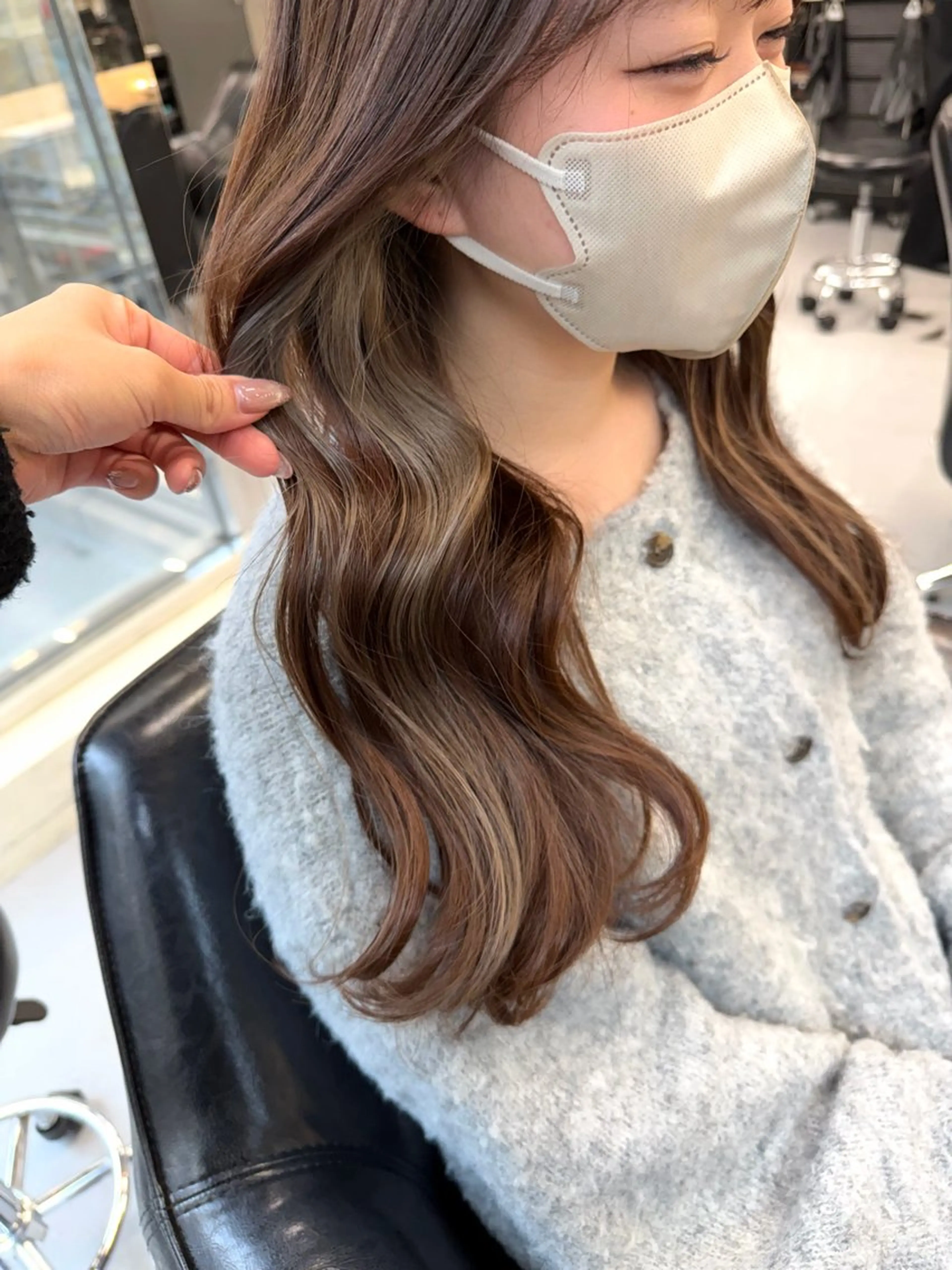 セミロング カラー Misora/ボブ/ レイヤー/艶カラーのヘアスタイル