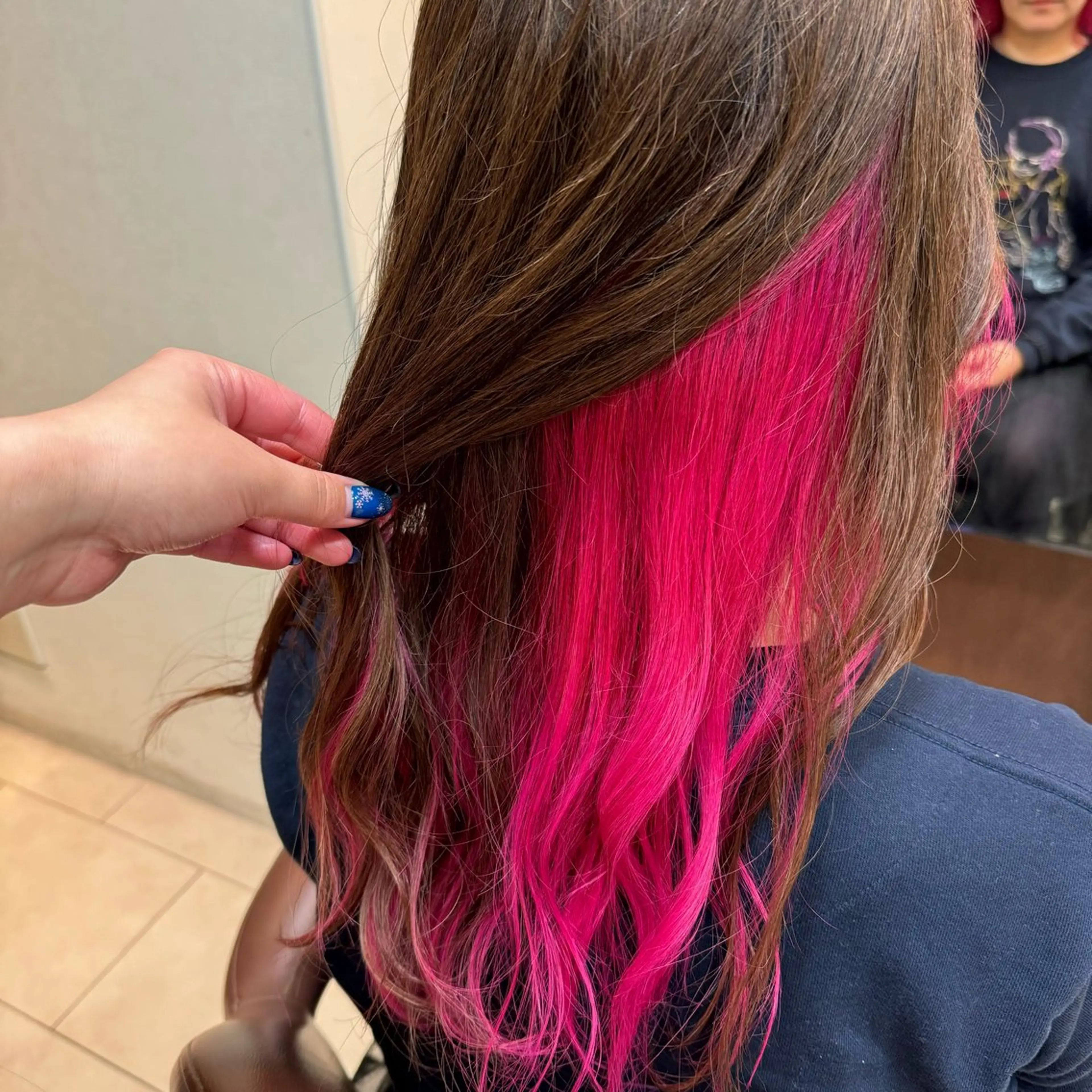 セミロング カラー ヘアカラー 西村 亜弥のヘアスタイル