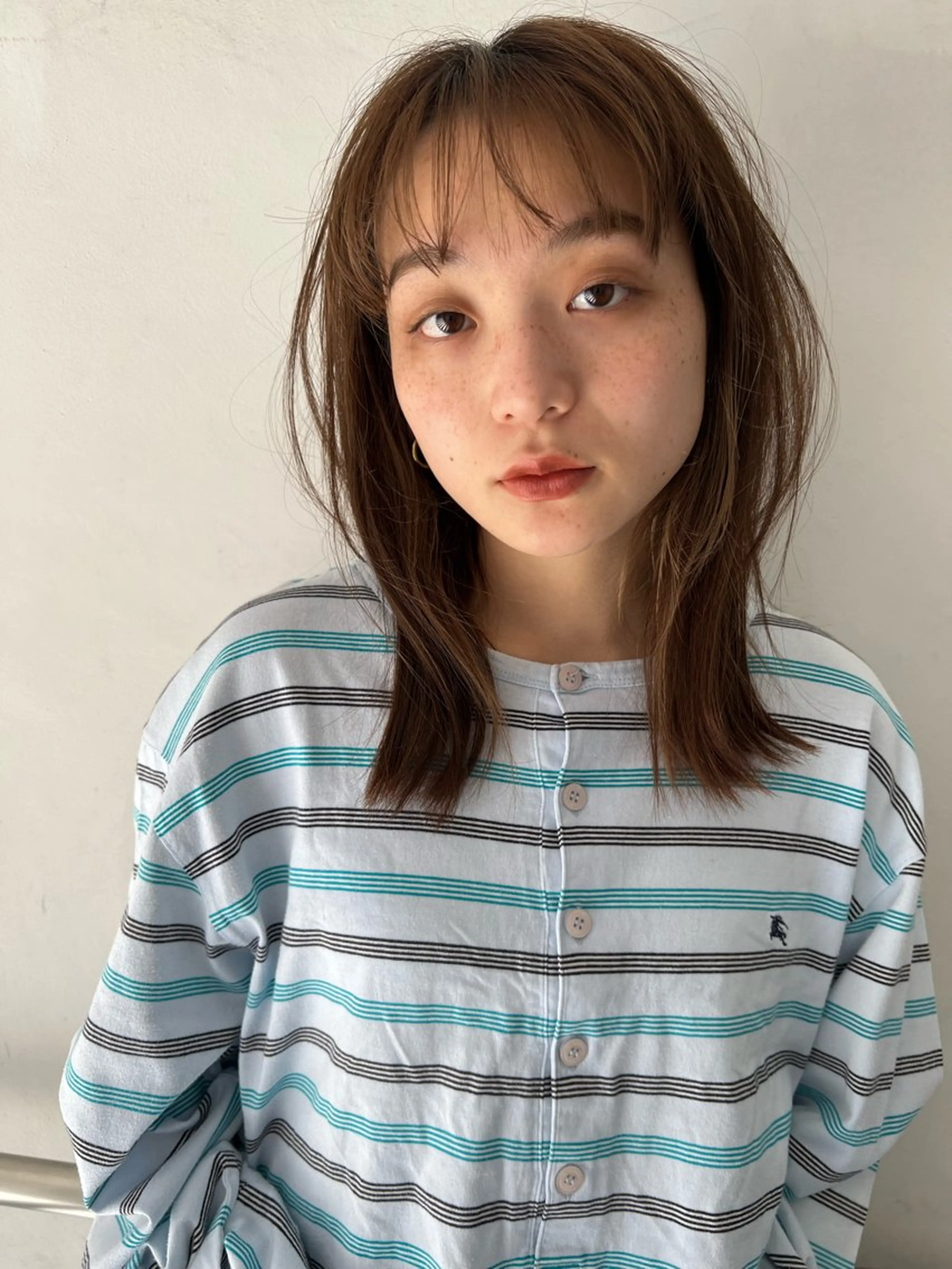 ミディアム カラー 透明感カラー レイヤーカット カット ヘアカラー トリートメント 東のりか/ハイトーン ブリーチカラー/ボブのヘアスタイル