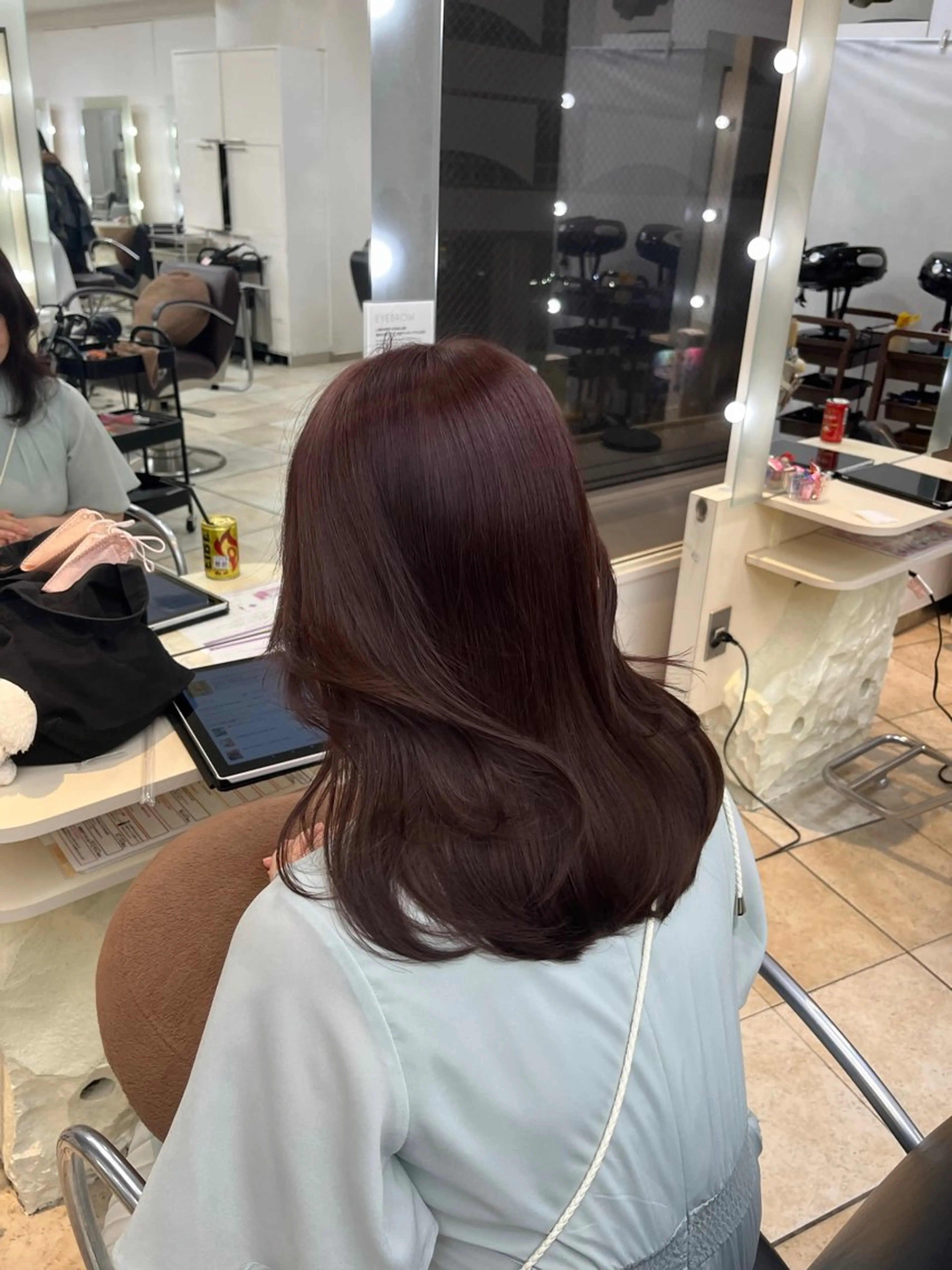 ミディアム カラー ボルドーカラー ブラウンカラー MITSUKI🤍 モテ髪×韓国レイヤーのヘアスタイル