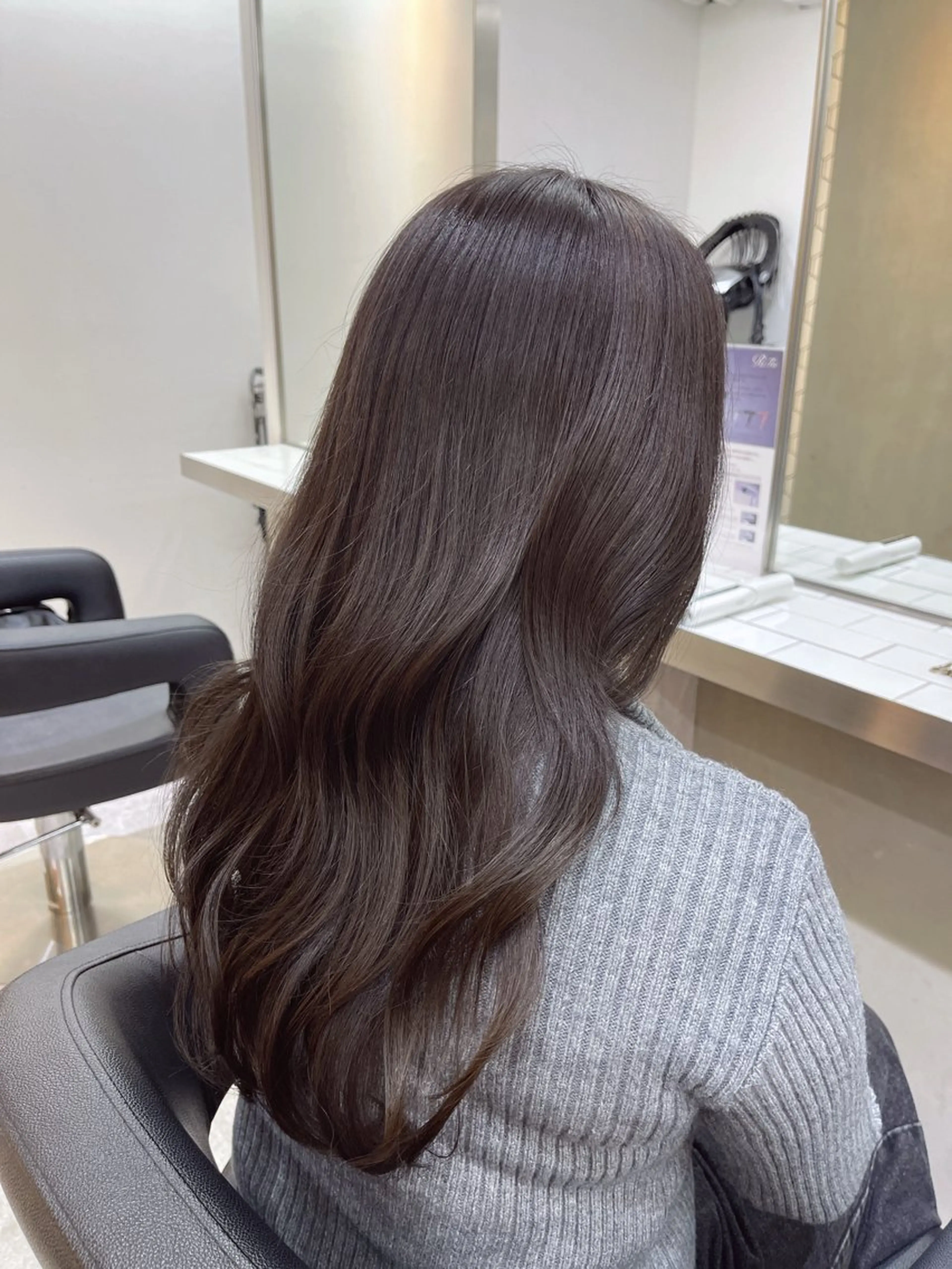 ロング カラー TENSHO 原宿　ハイトーンのヘアスタイル