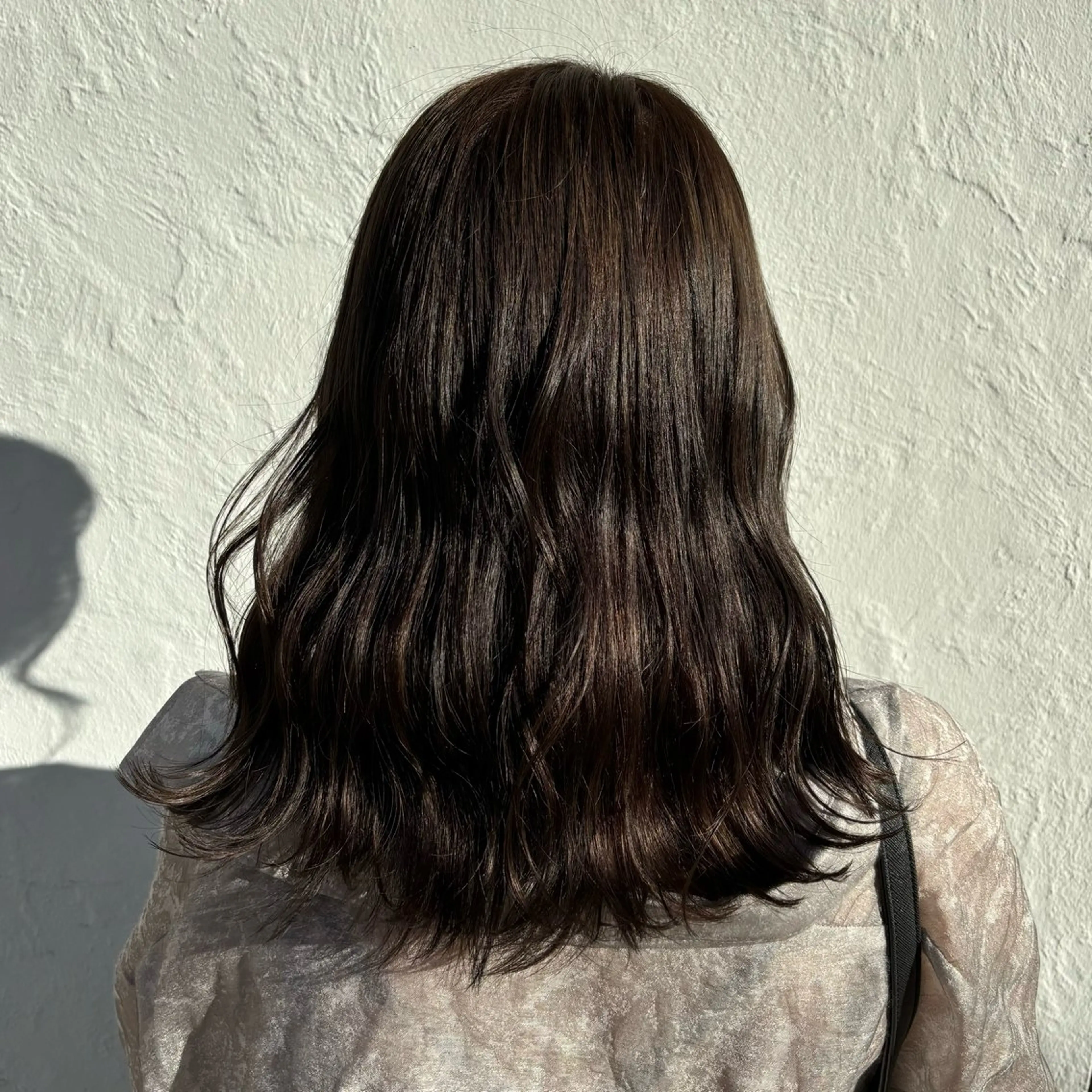 カラー ヘアカラー トリートメント しおり🍬 KOKORO🤍のヘアスタイル