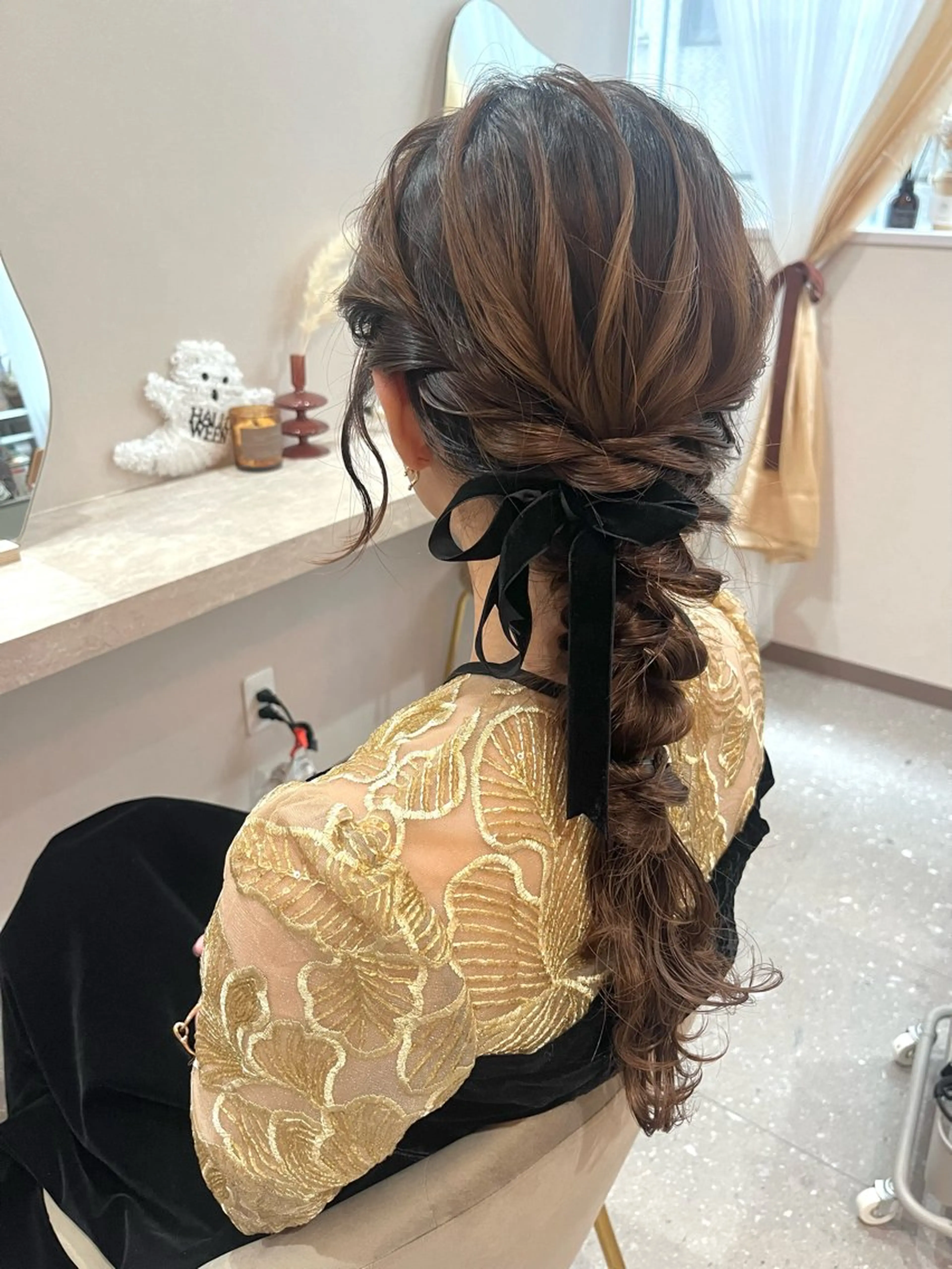 セミロング ヘアアレンジ ヘアセット Mila Akariのヘアスタイル