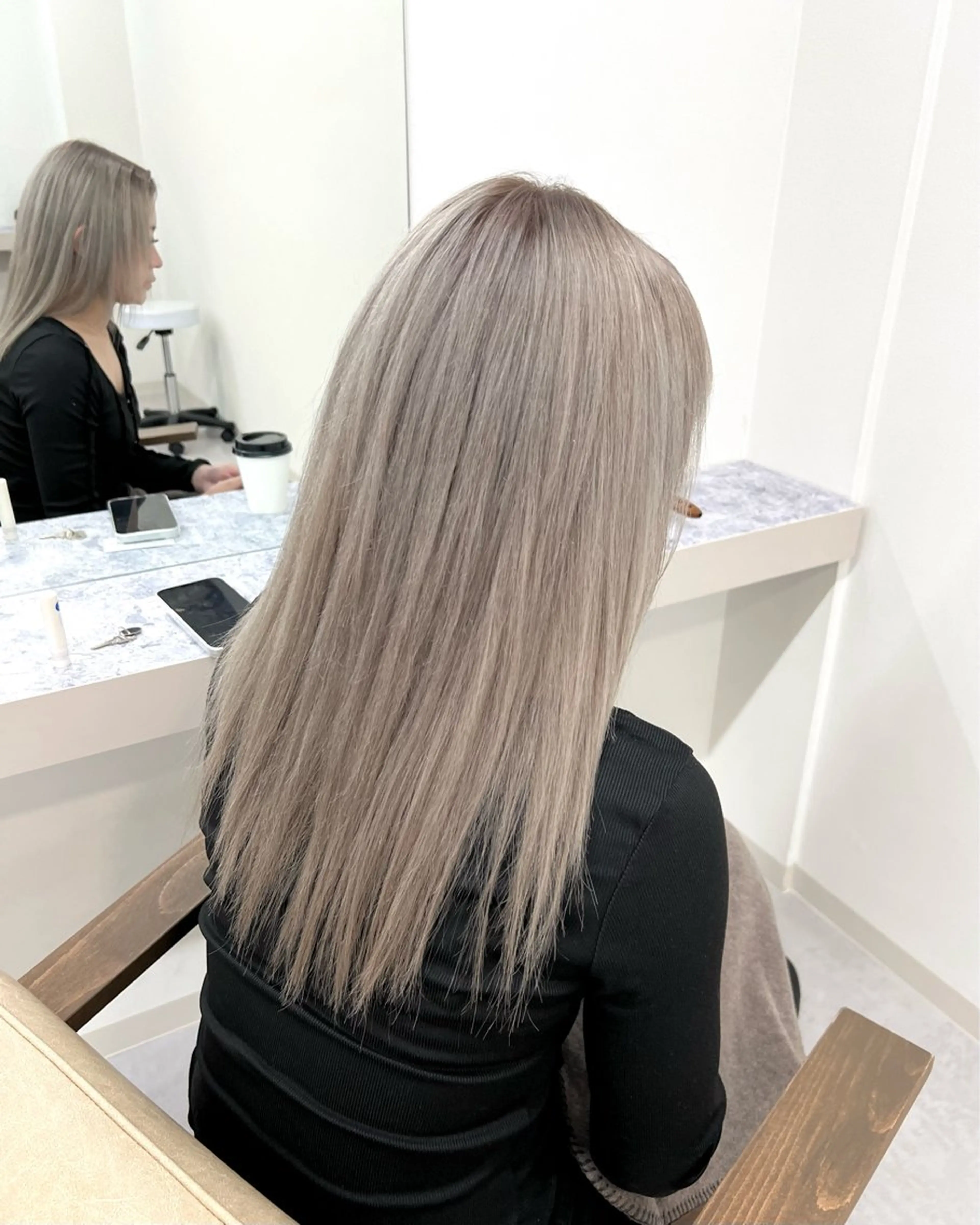 ロング カラー ベージュカラー ブリーチ ケアブリーチ グレージュ ハイトーンカラー ヘアカラー ブリーチカラー🦋‪ 田中さくらのヘアスタイル