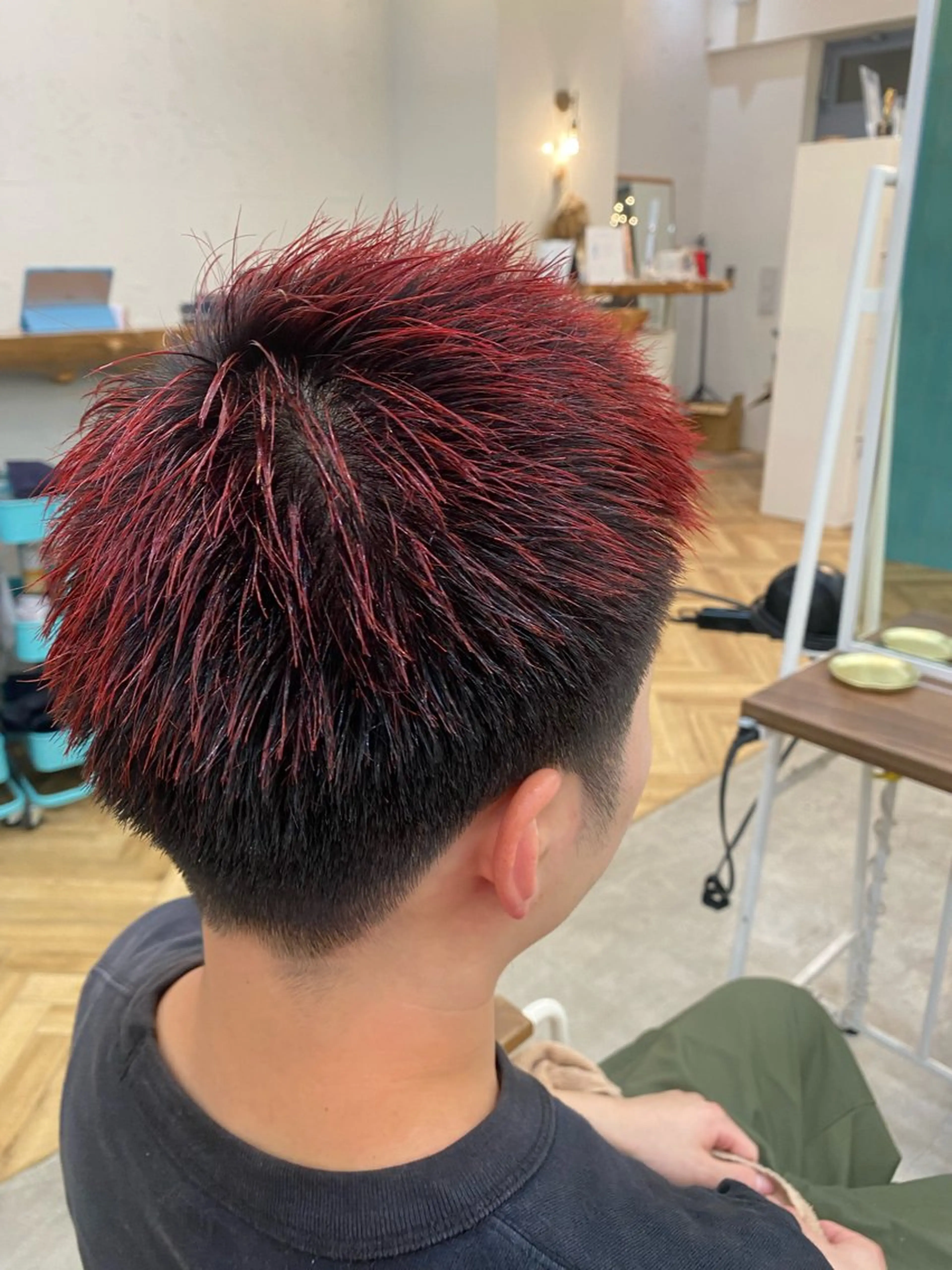 ショート メンズ ヘアカラー ROMMY所属・似合わせヘア 💇🏻‍♀/マリアのヘアスタイル