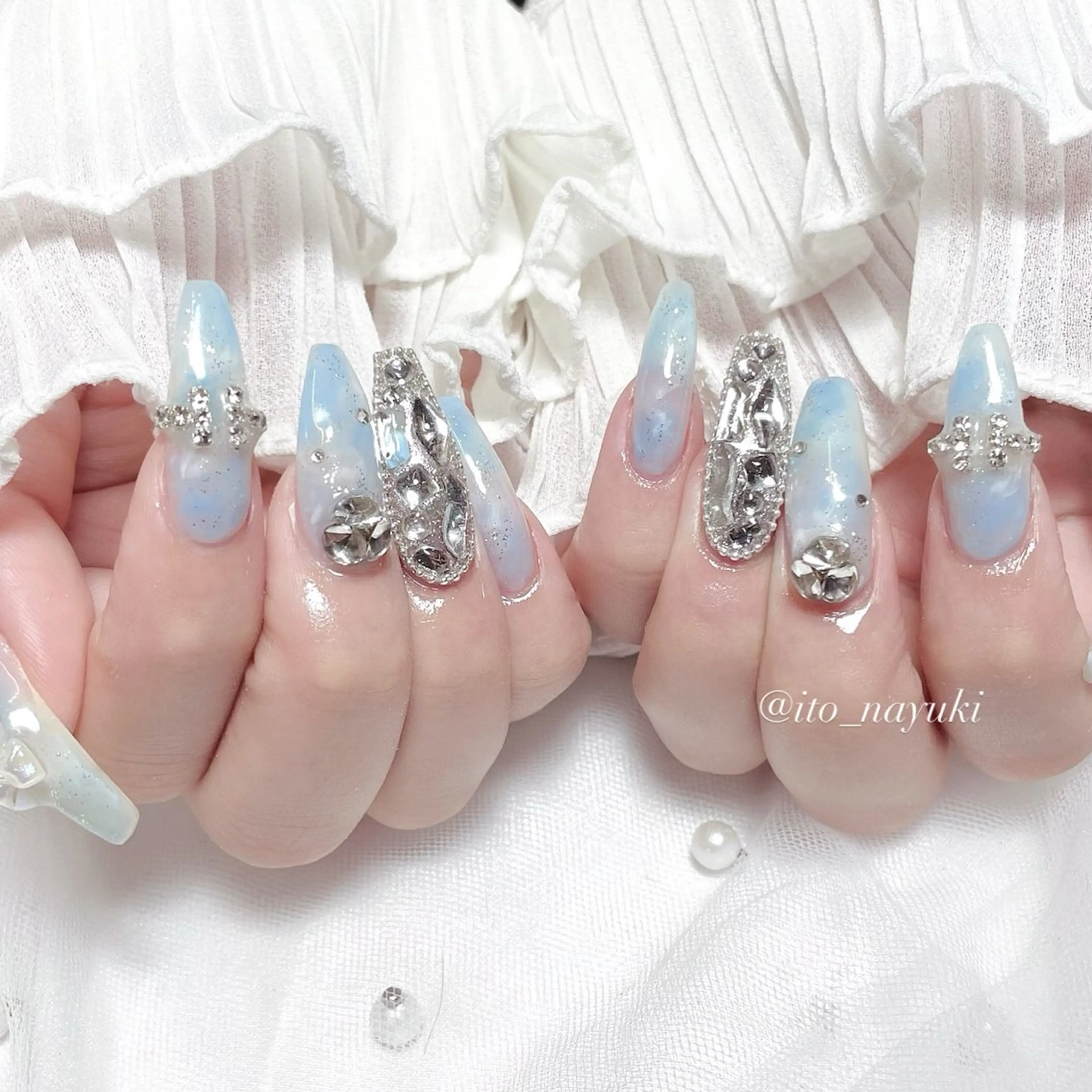 ネイル ハンドネイル 🎀藤沢ガーリーネイ ル/長さ出し🎀のネイルデザイン