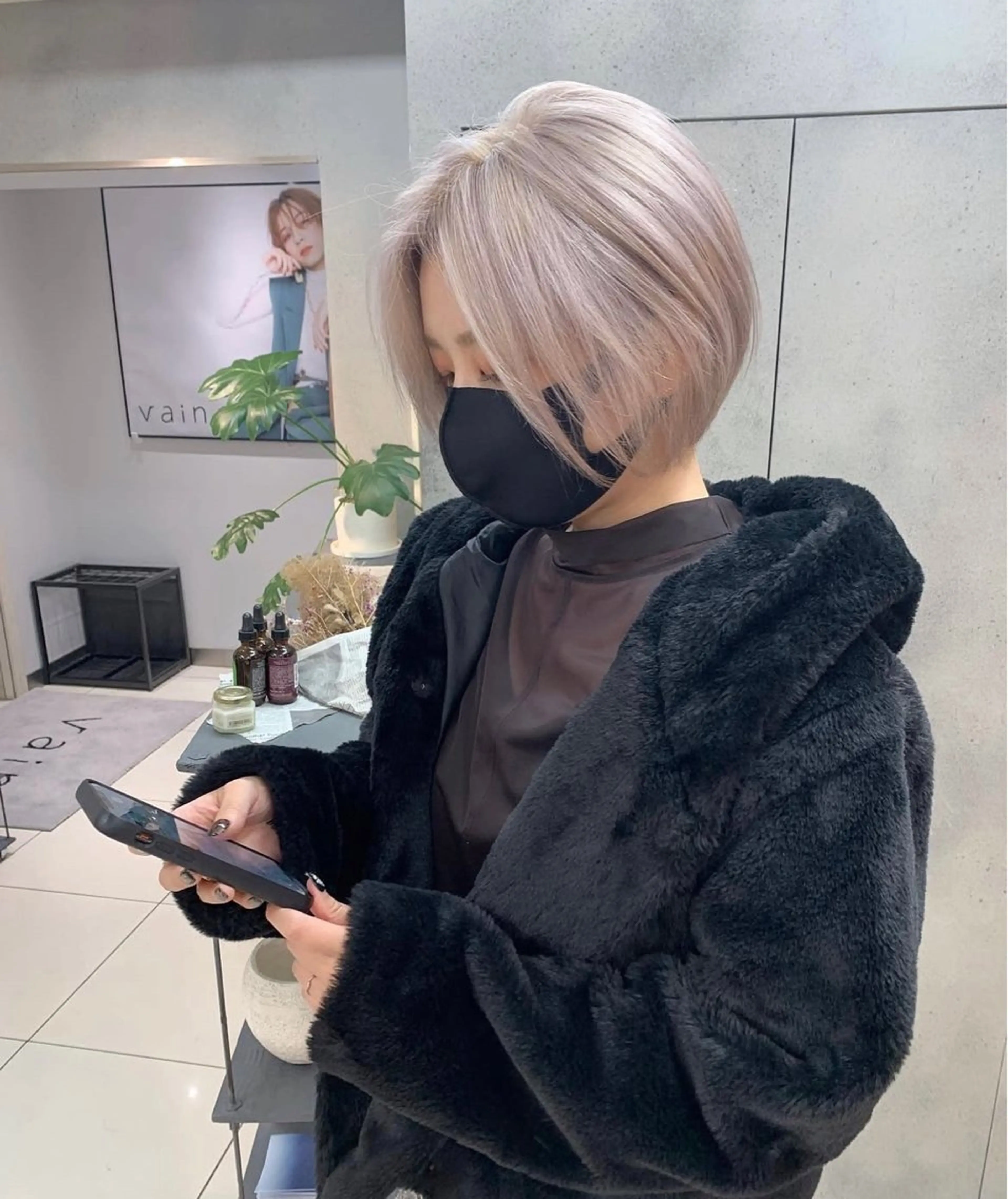 ショート レイヤー×ツヤカラー 渋谷/kougaのヘアスタイル