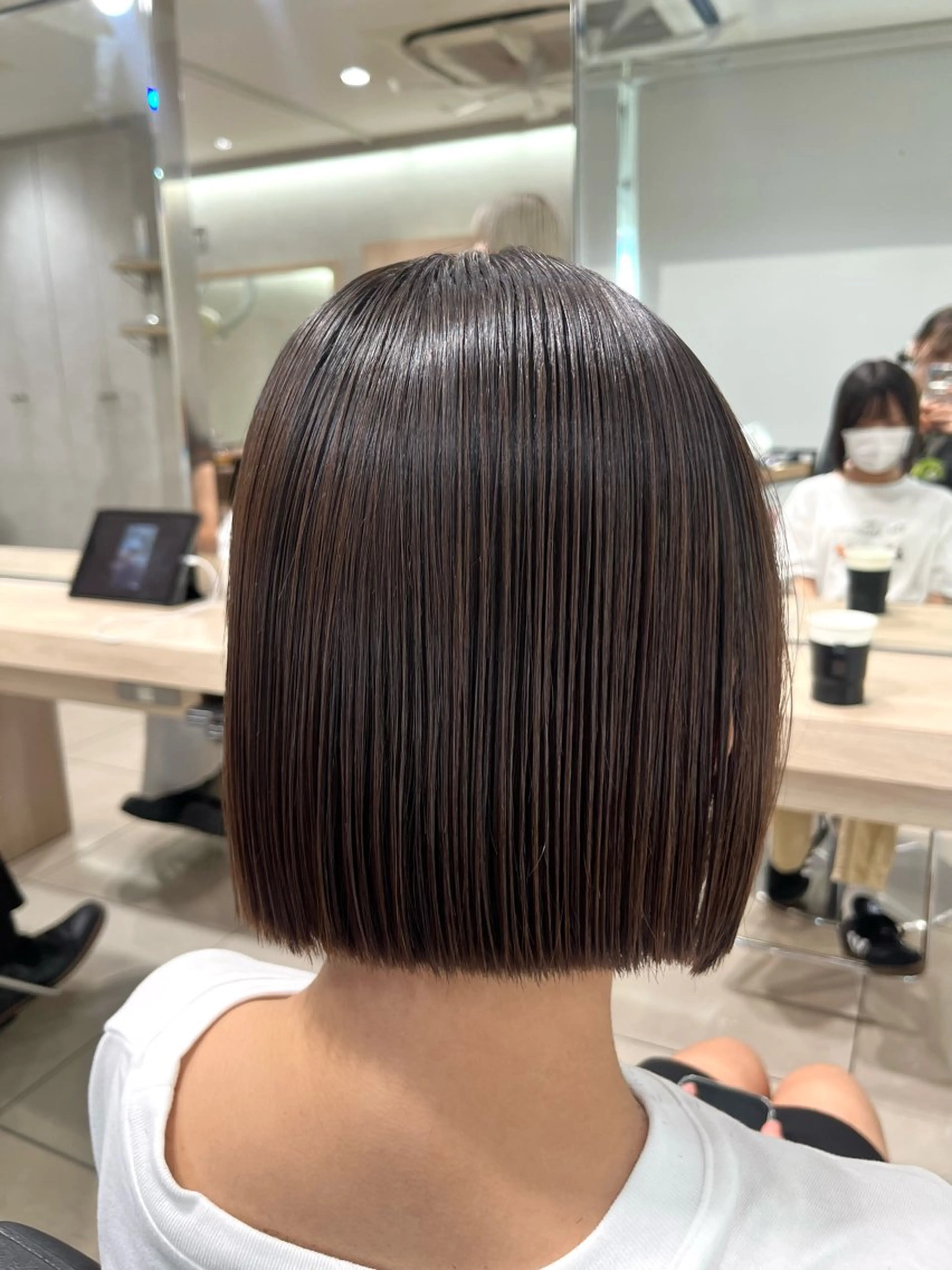 ミディアム パーマ ボブ 縮毛矯正 カット 縮毛矯正 トリートメント 巖本 真希のヘアスタイル