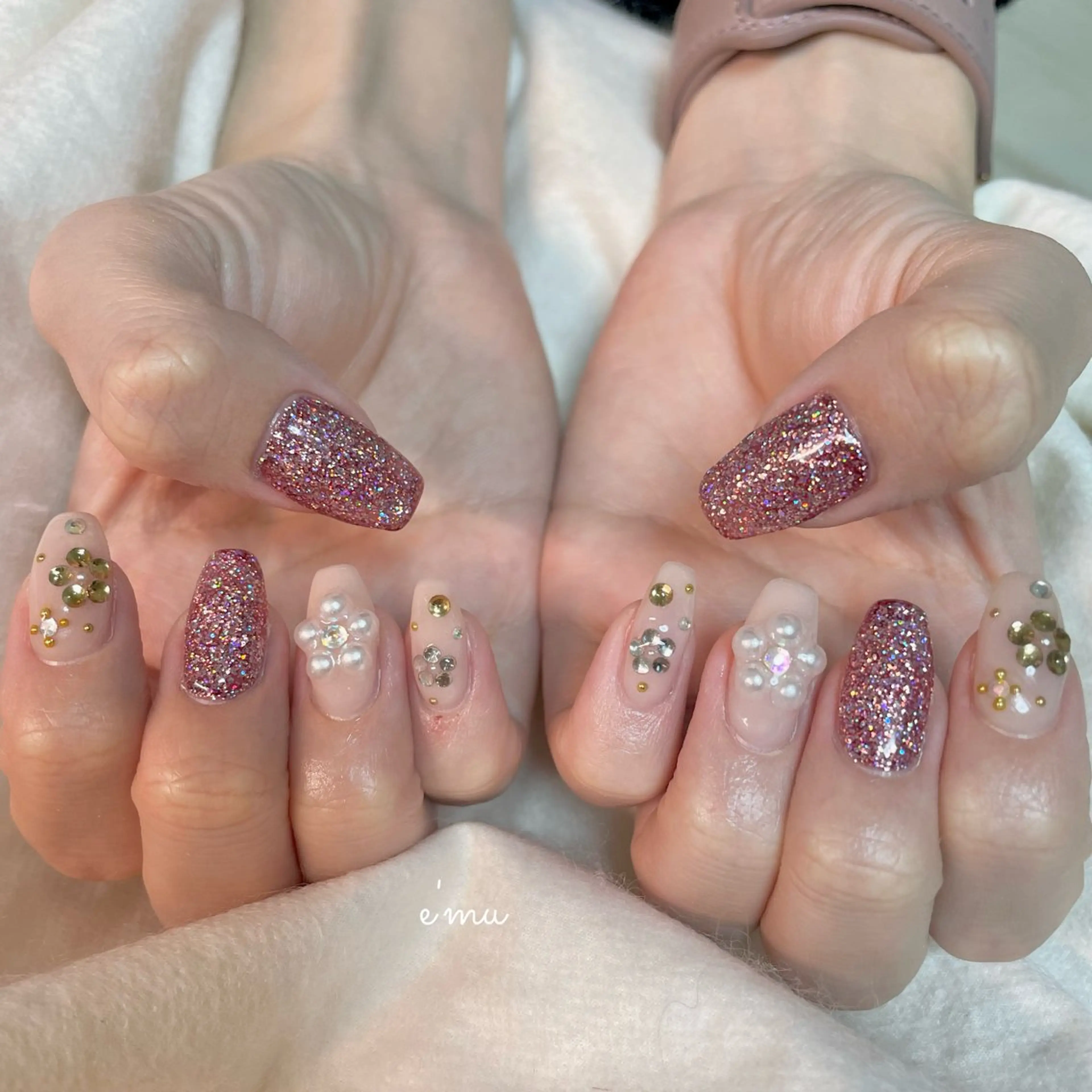 ネイル フラワーネイル キラキラネイル ハンドネイル nail salon e'mu💐のネイルデザイン