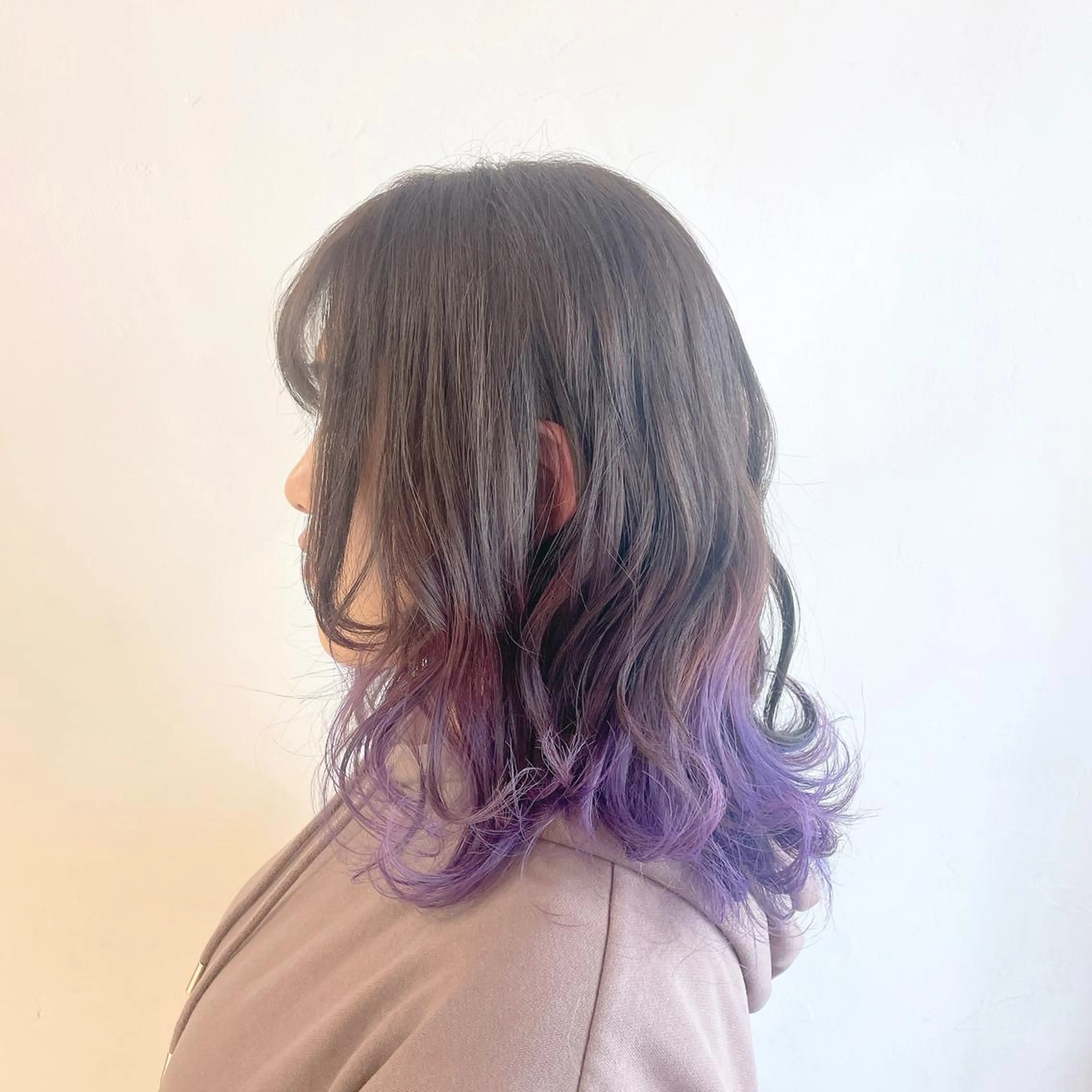 ミディアム カラー バレイヤージュ ブリーチ ブルーカラー ブルーパープル ケアブリーチ ヘアカラー トリートメント デザインカラー髪質 改善Lilithのその他イメージ