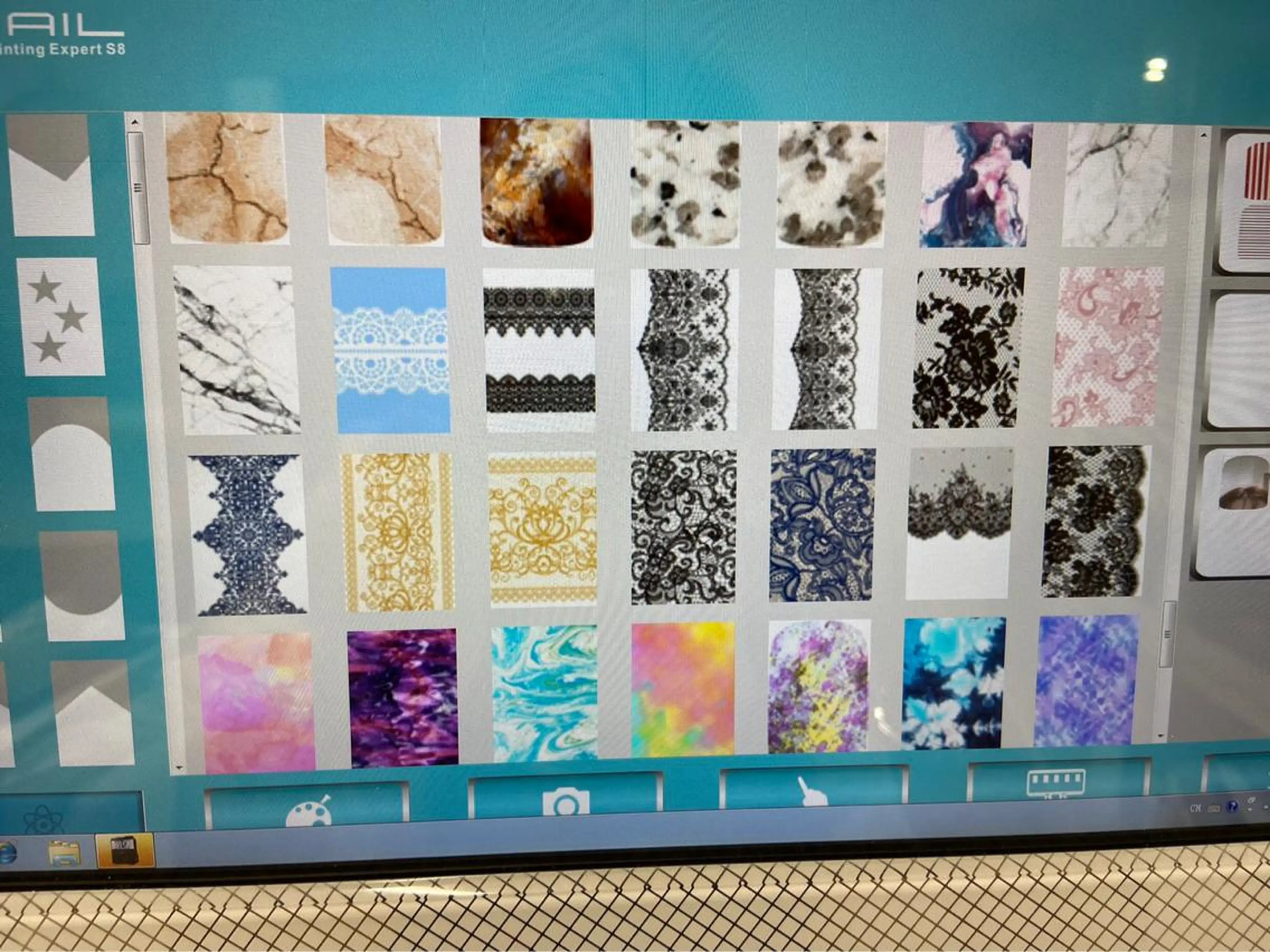 ネイル 株式会社JUEGO .○°のネイルデザイン