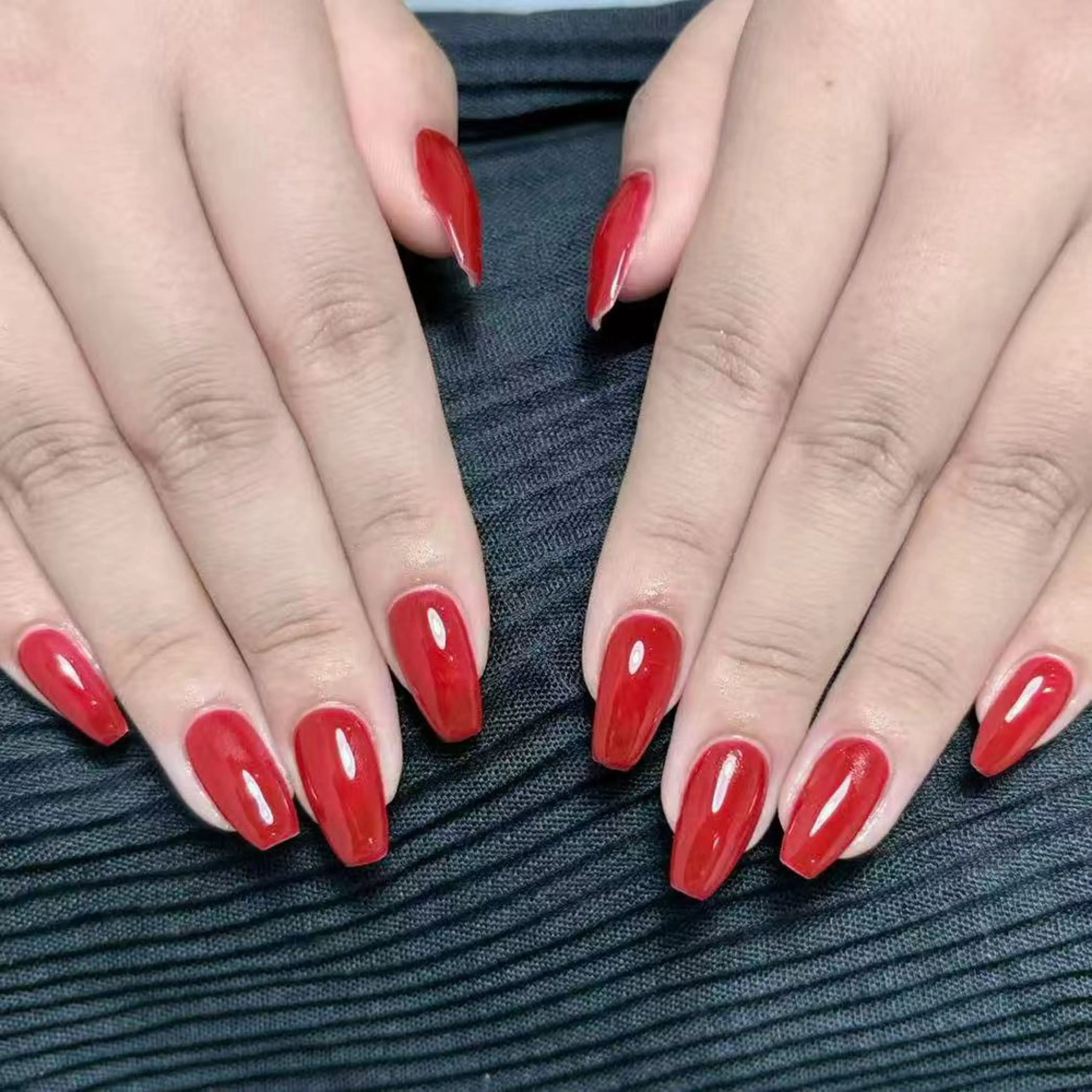 ネイル アートネイル オーロラネイル ガーリー キラキラネイル 韓国ネイル ハンドネイル yu ri 🌹のネイルデザイン