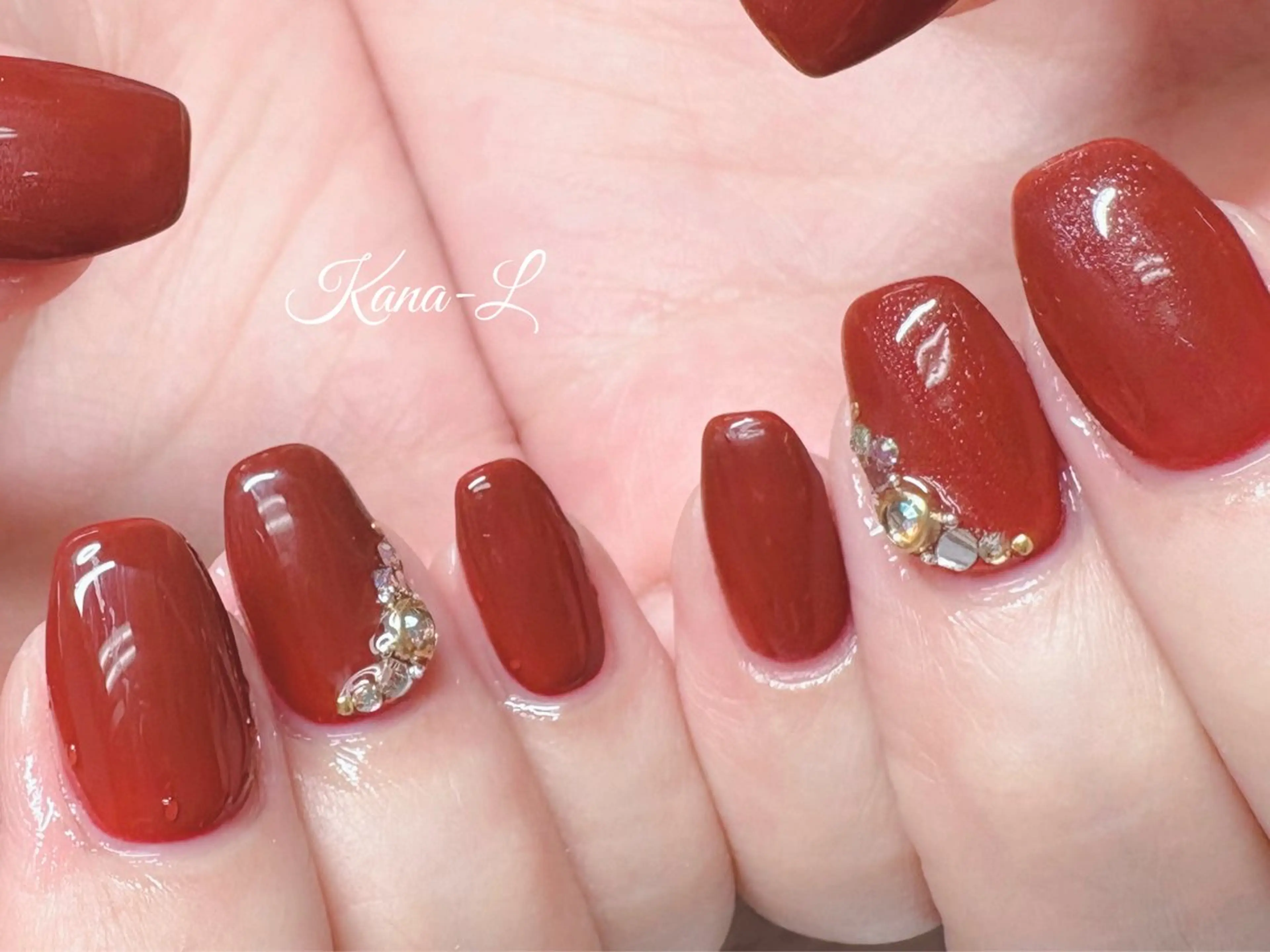 ネイル 芦辺 香奈のネイルデザイン