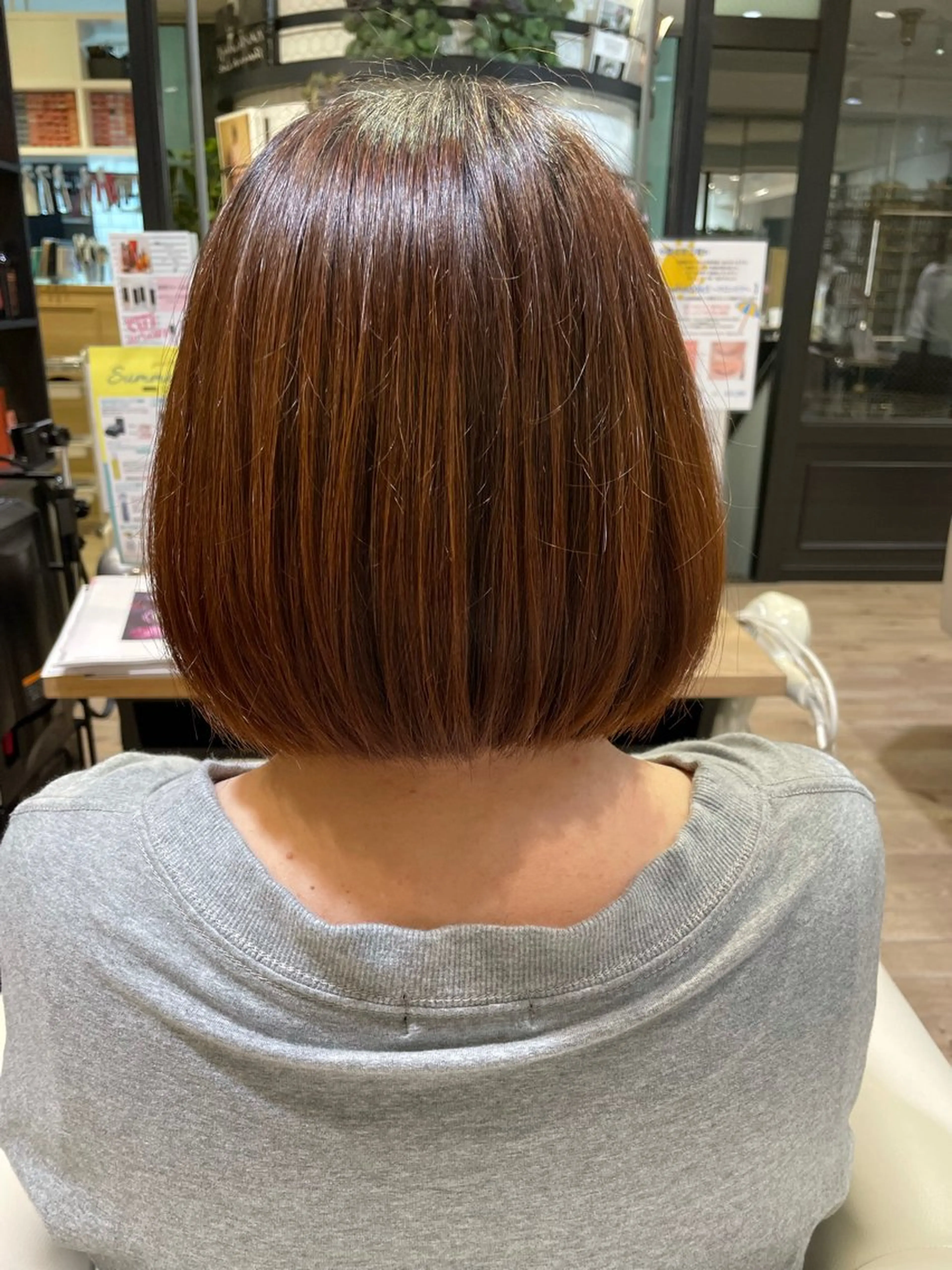 ミディアム ボブ jouir立川店所属・堀平 由紀のヘアスタイル