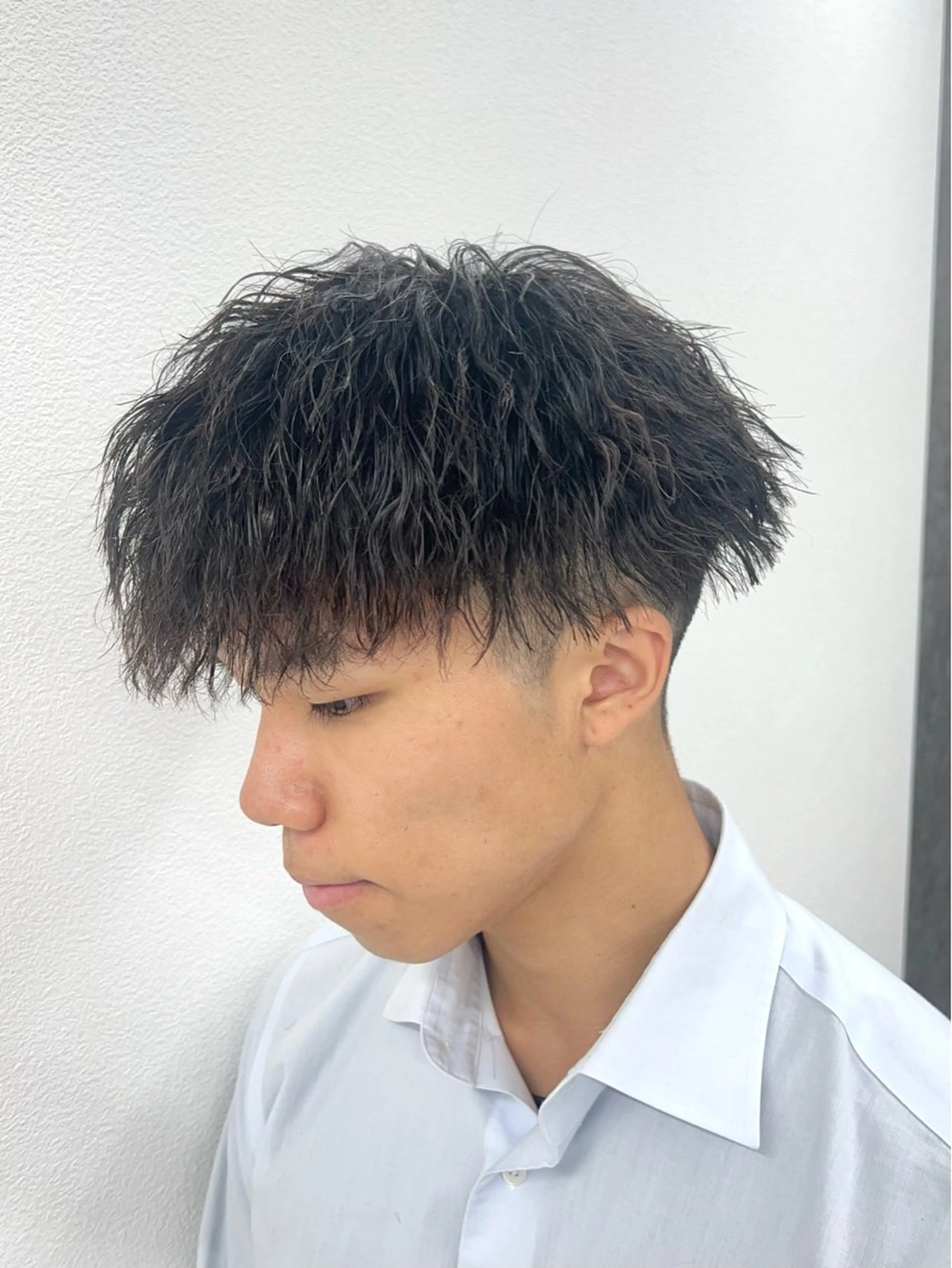 ショート パーマ メンズ メンズパーマ カット パーマ 飛田 楓信のヘアスタイル