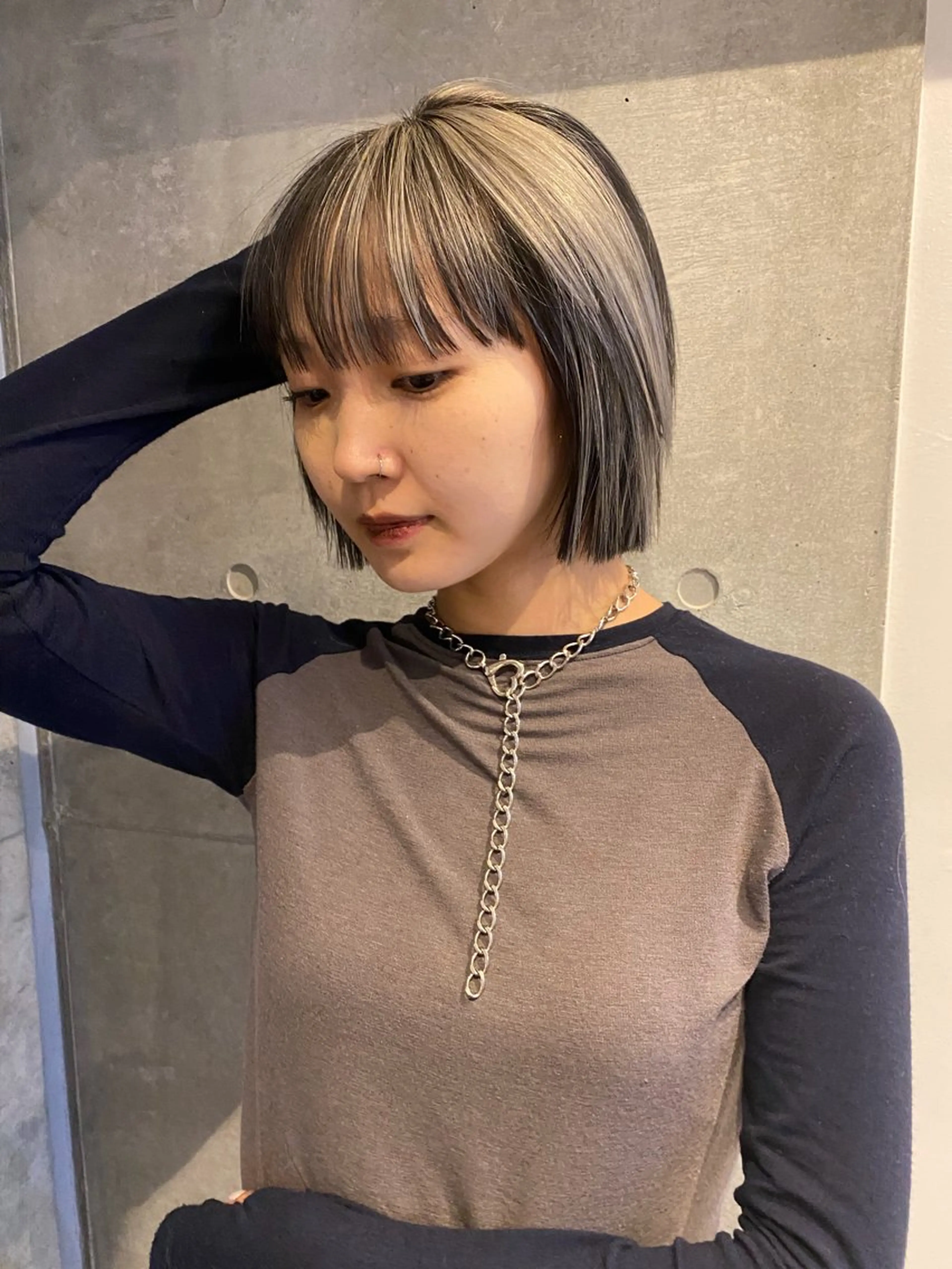 ショート カラー 室谷 侑奈のヘアスタイル