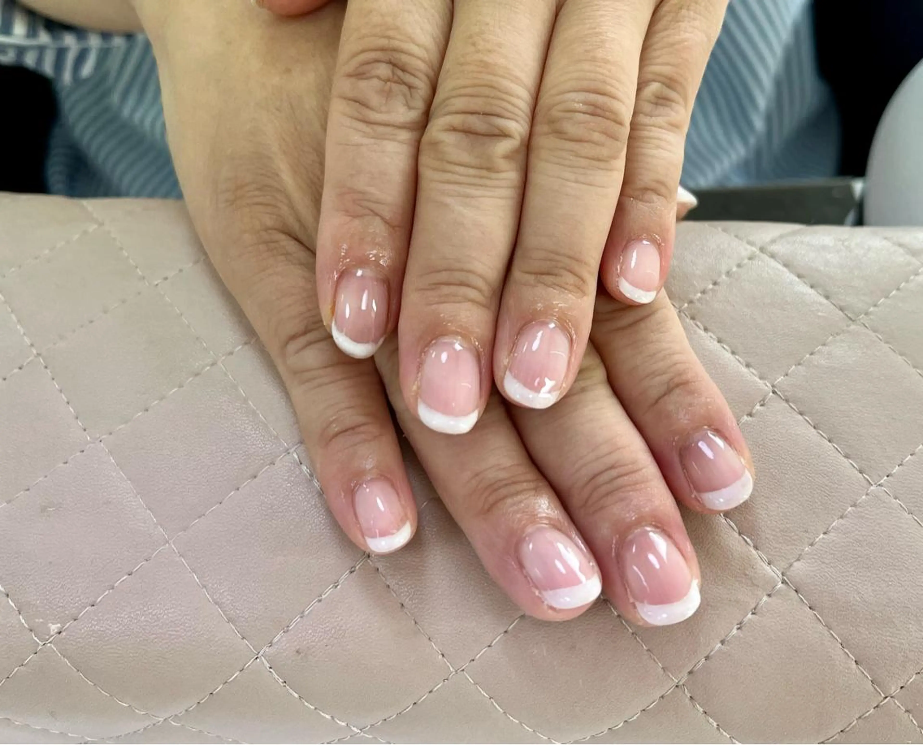 ネイル フットネイル フレンチネイル ジェルネイル ガラスフレンチ グラデーション ハンドネイル 二見 晴香のネイルデザイン