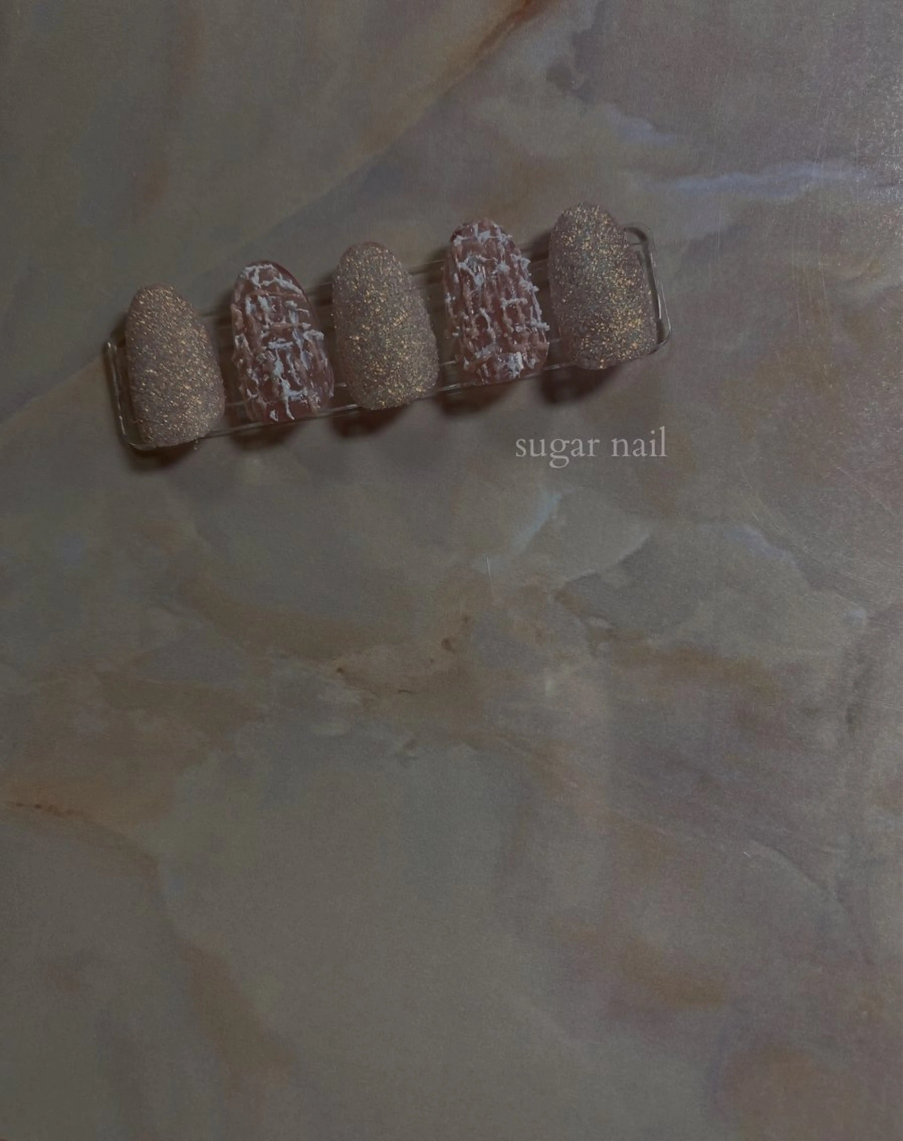 ネイル n o q r m. n a c h iのネイルデザイン