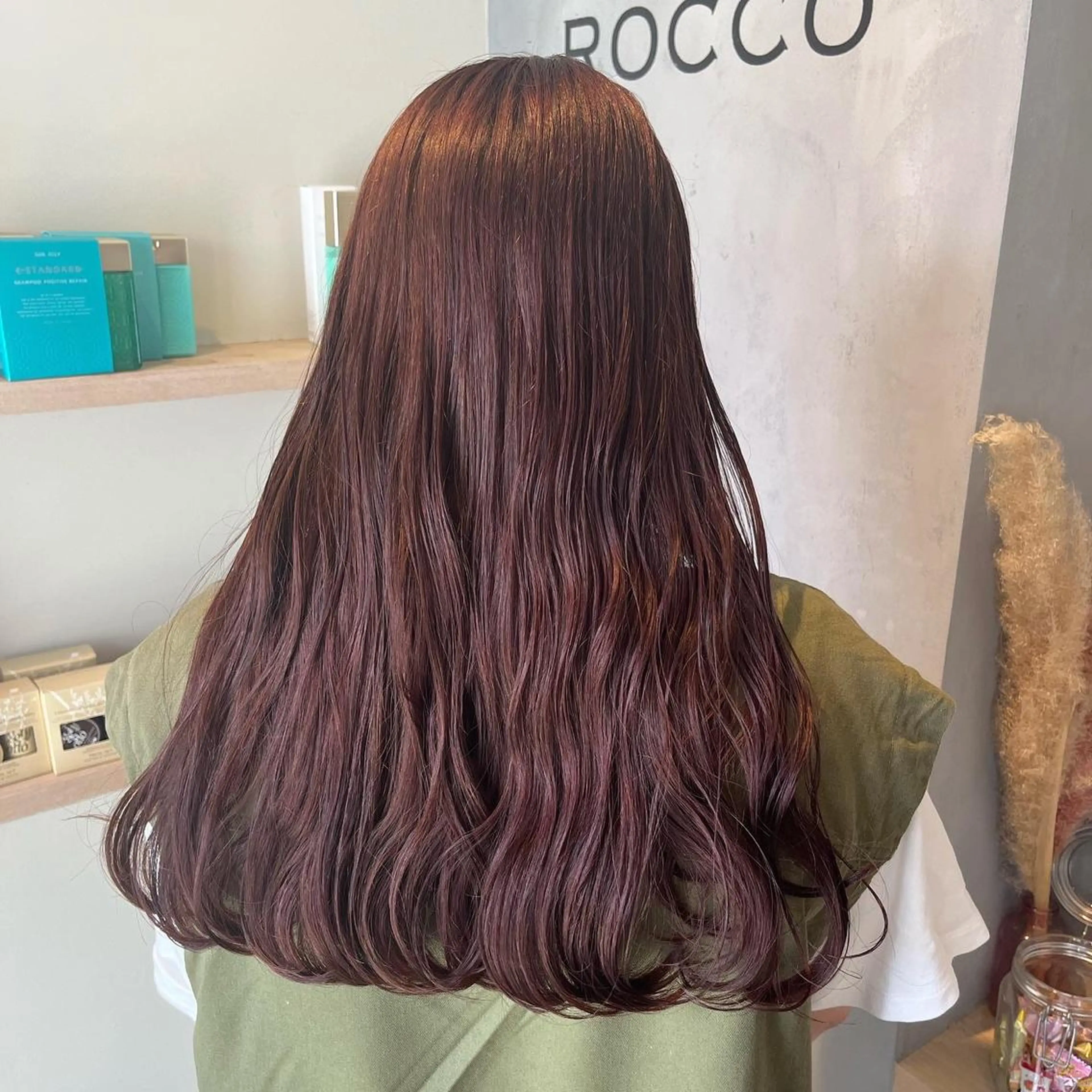 ロング ヘアカラー mai ROCCOのヘアスタイル