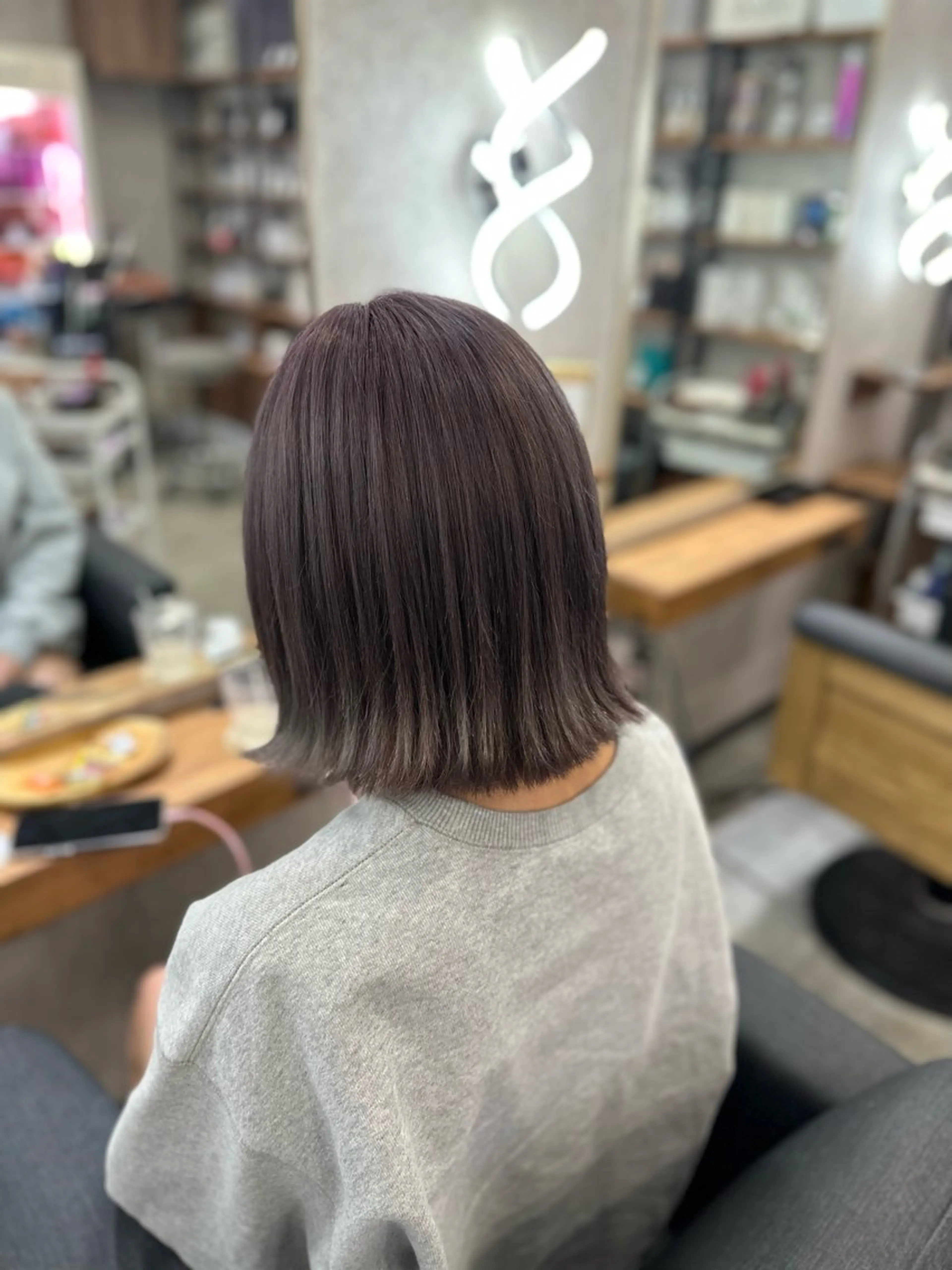 ショート ヘアカラー トリートメント MOURI CHISATOのヘアスタイル
