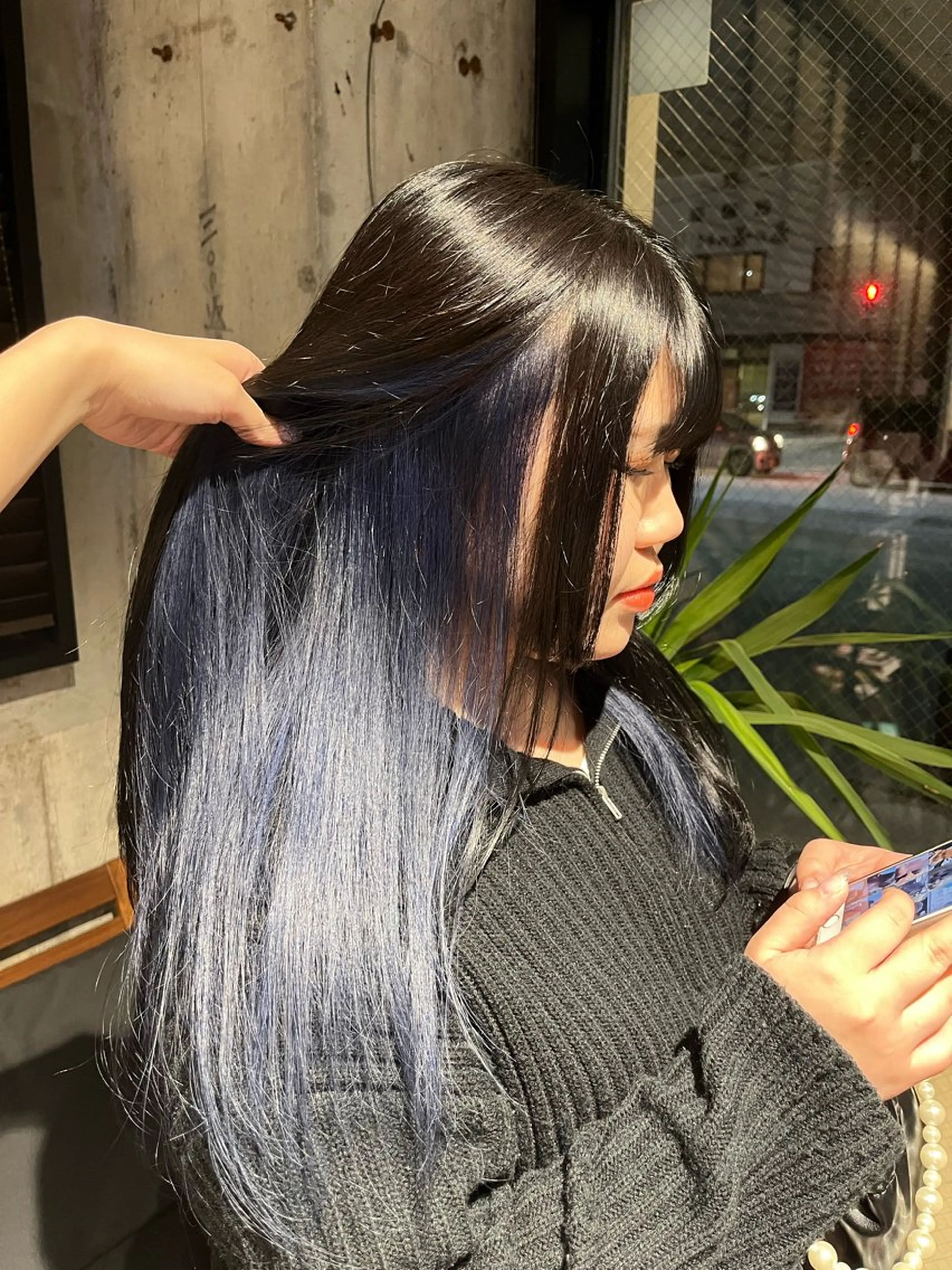 ロング ヘアカラー トリートメント カラー/ブリーチ 岸谷真幸のヘアスタイル