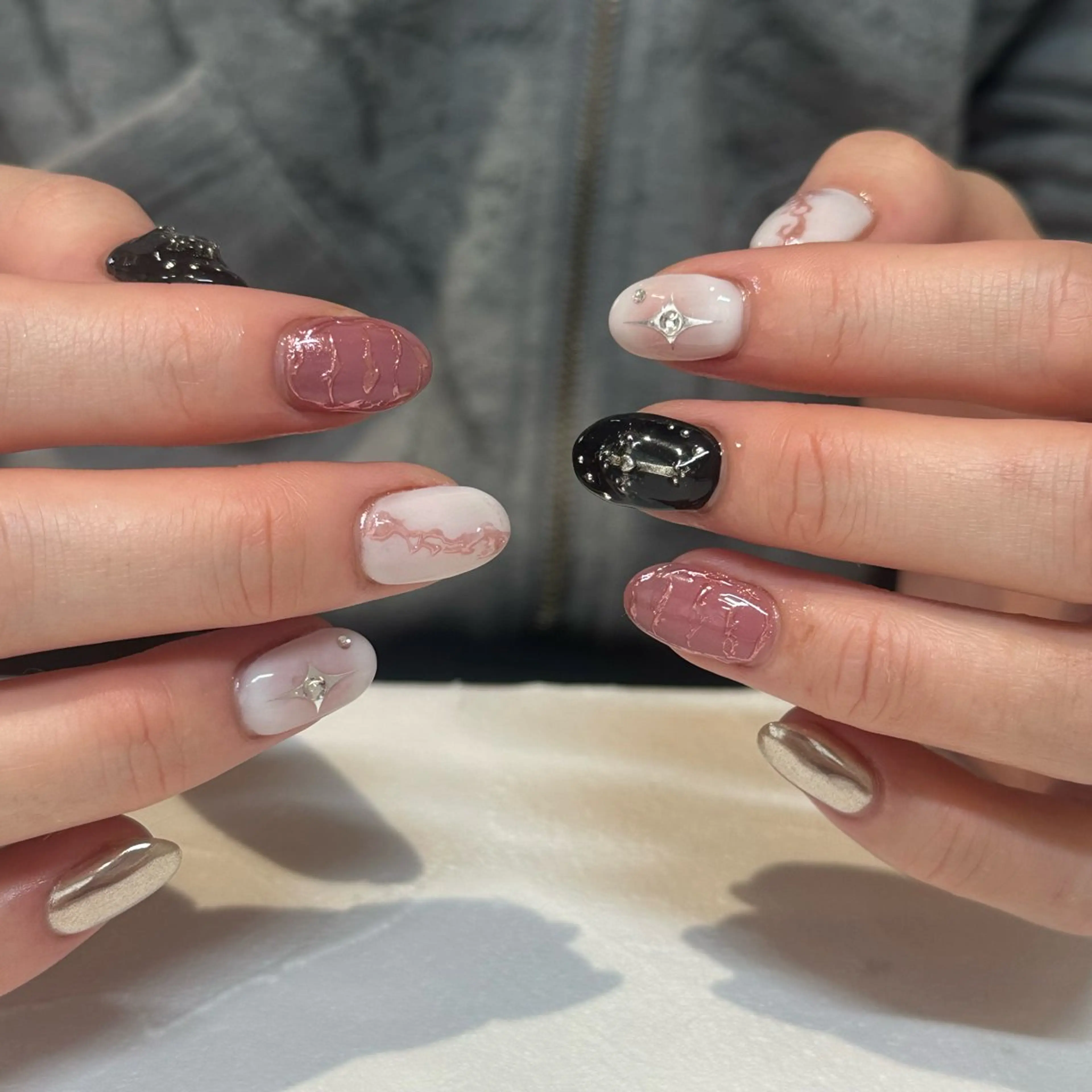 ネイル ハンドネイル ひらい さなのネイルデザイン