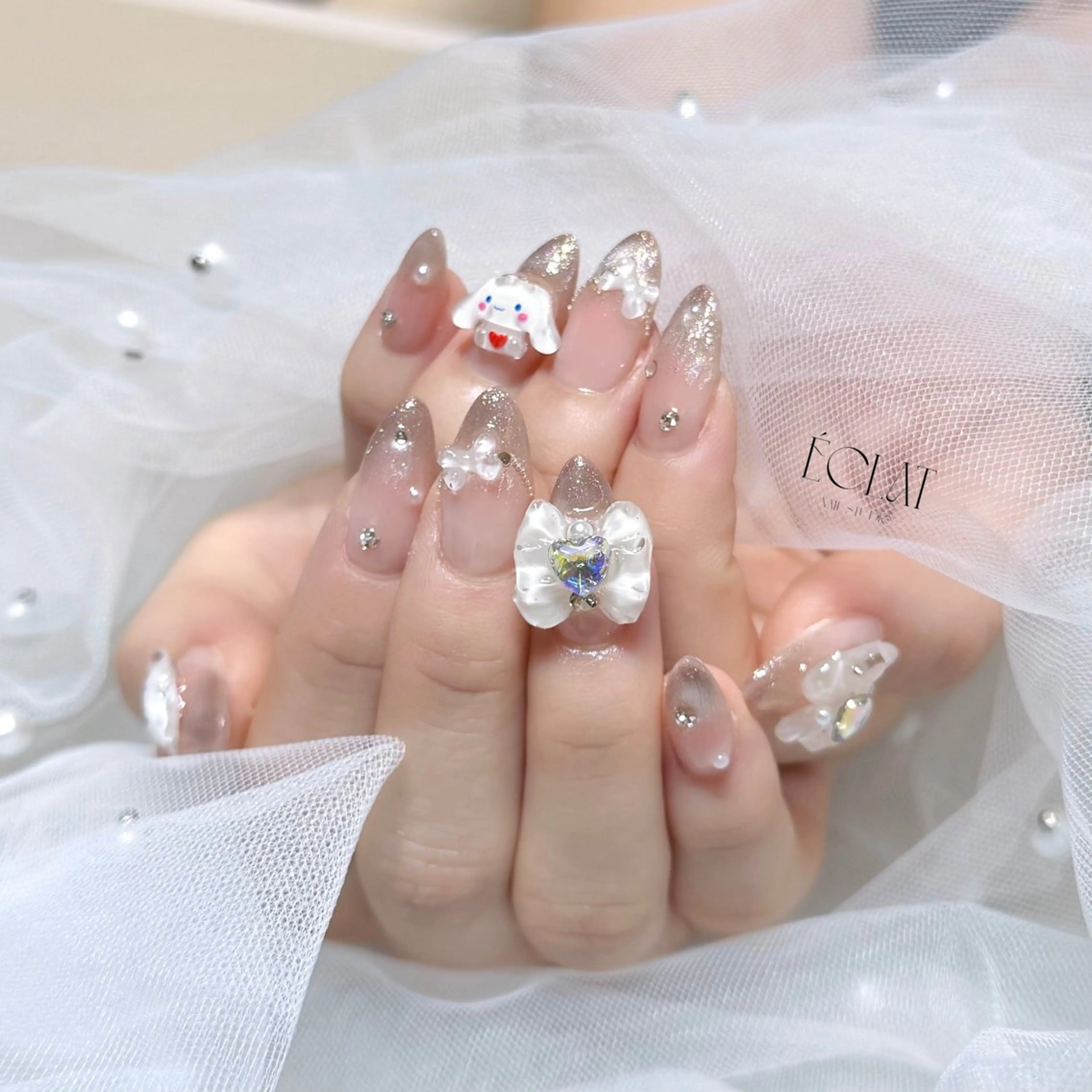 ネイル チークネイル マグネットネイル ハンドネイル éclat nail studio（She nail studio内）所属・韓国ワンホン éclat🩵飯山のネイルデザイン